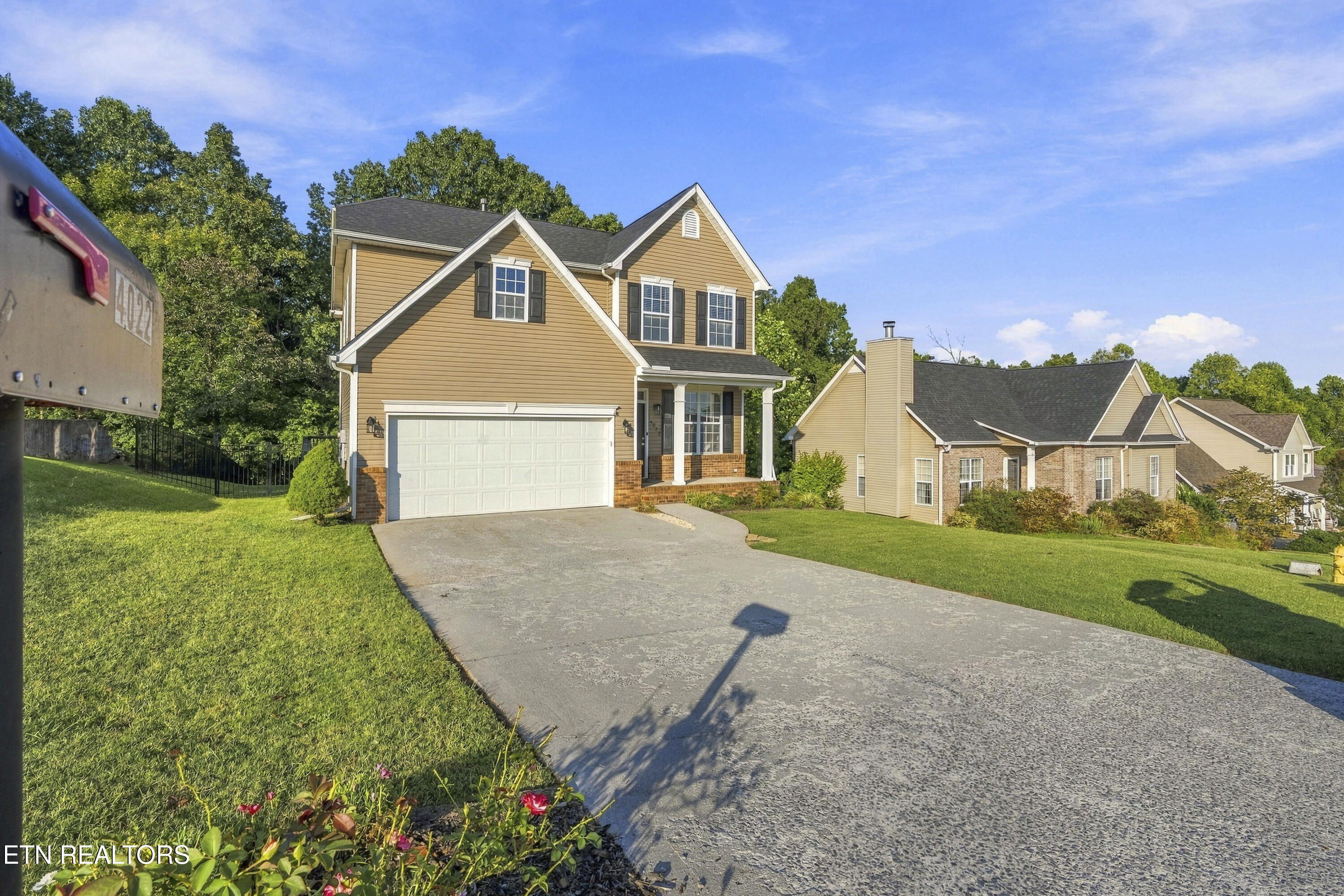 4022 Mountain Vista Rd