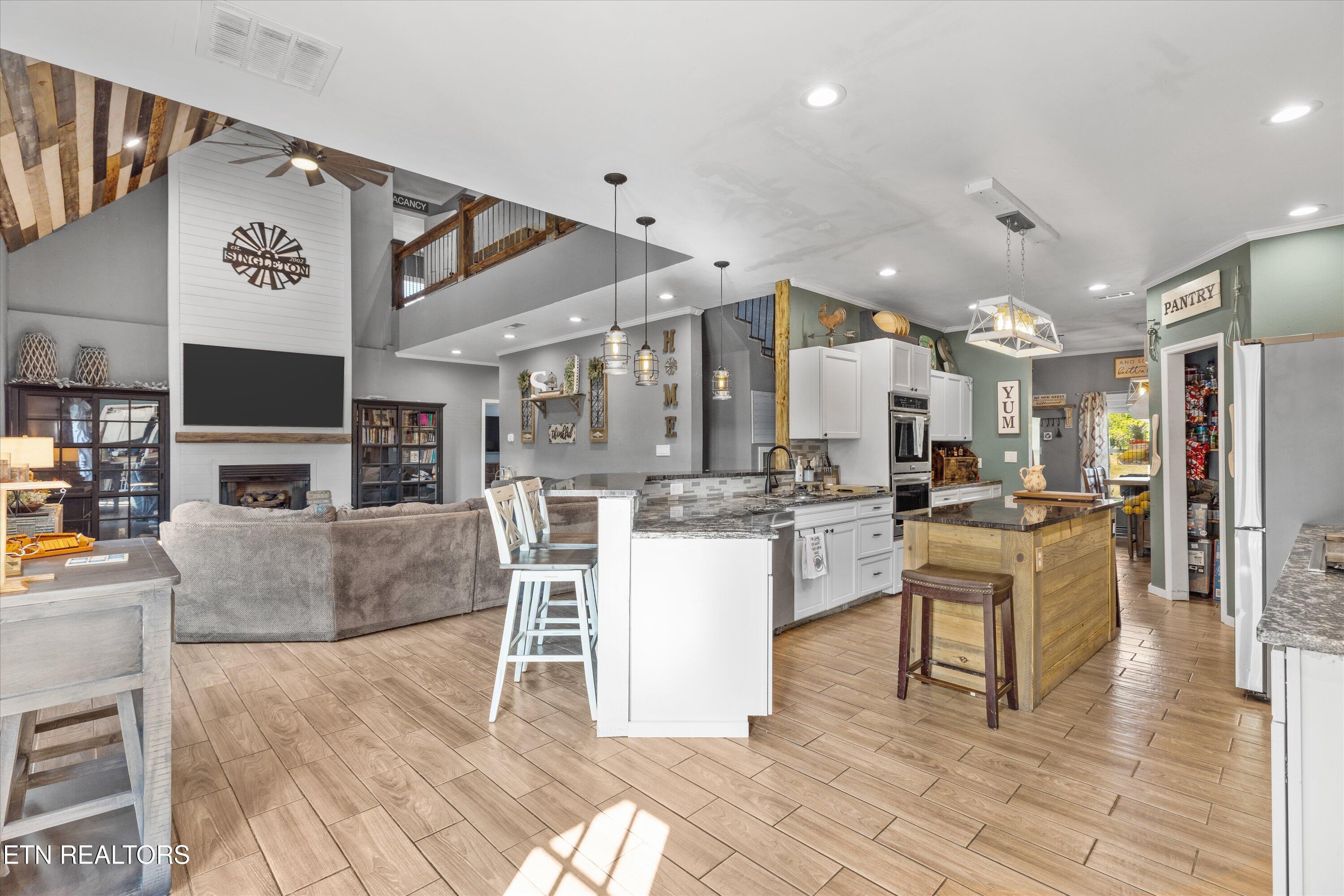 1842 Chapel Rd