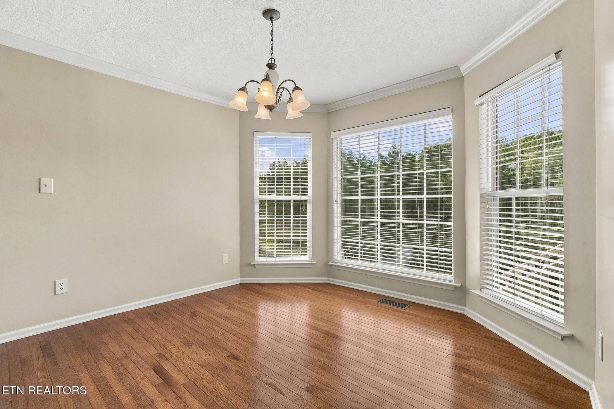 1626 Singletree Lane