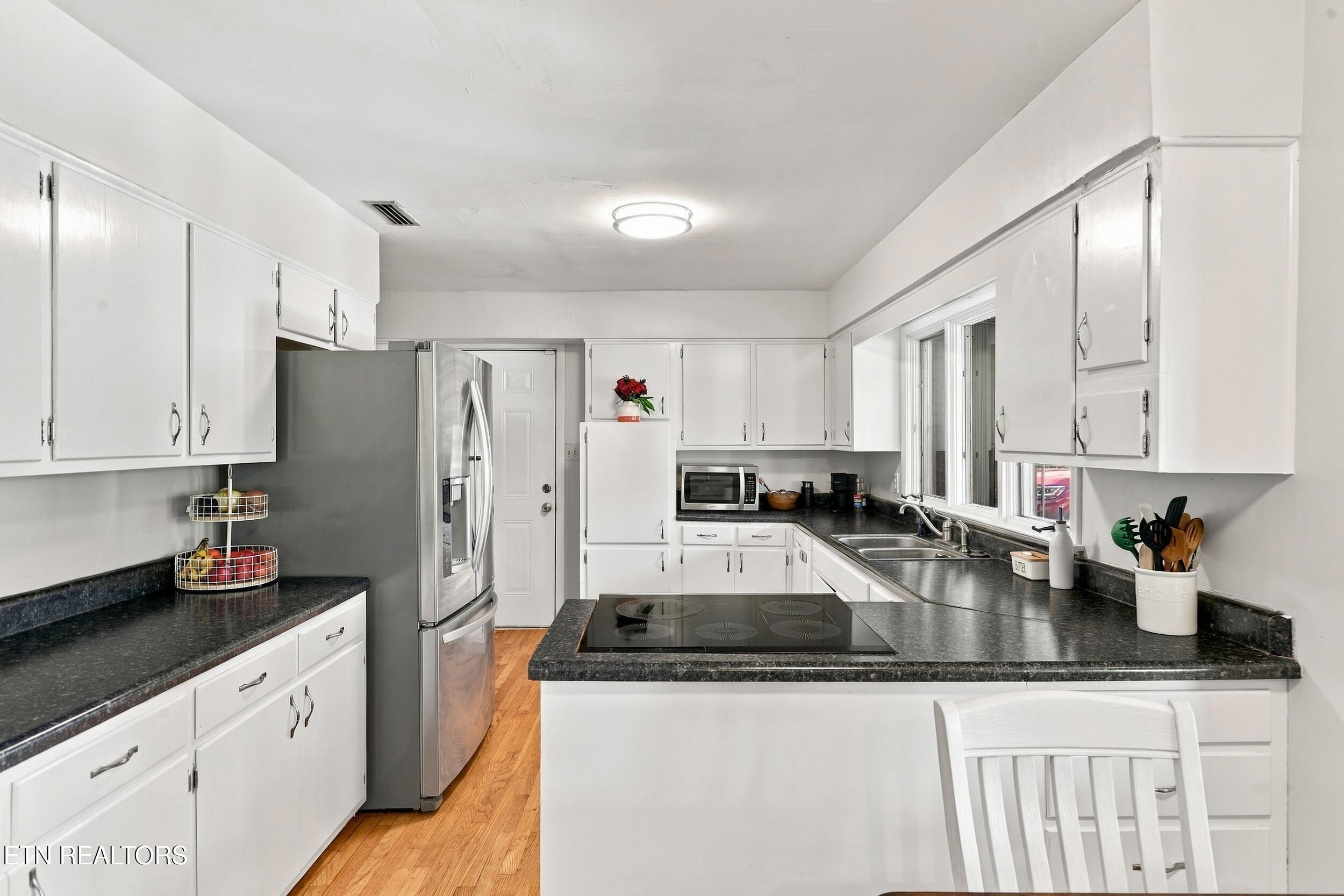 304 Land Oak Rd