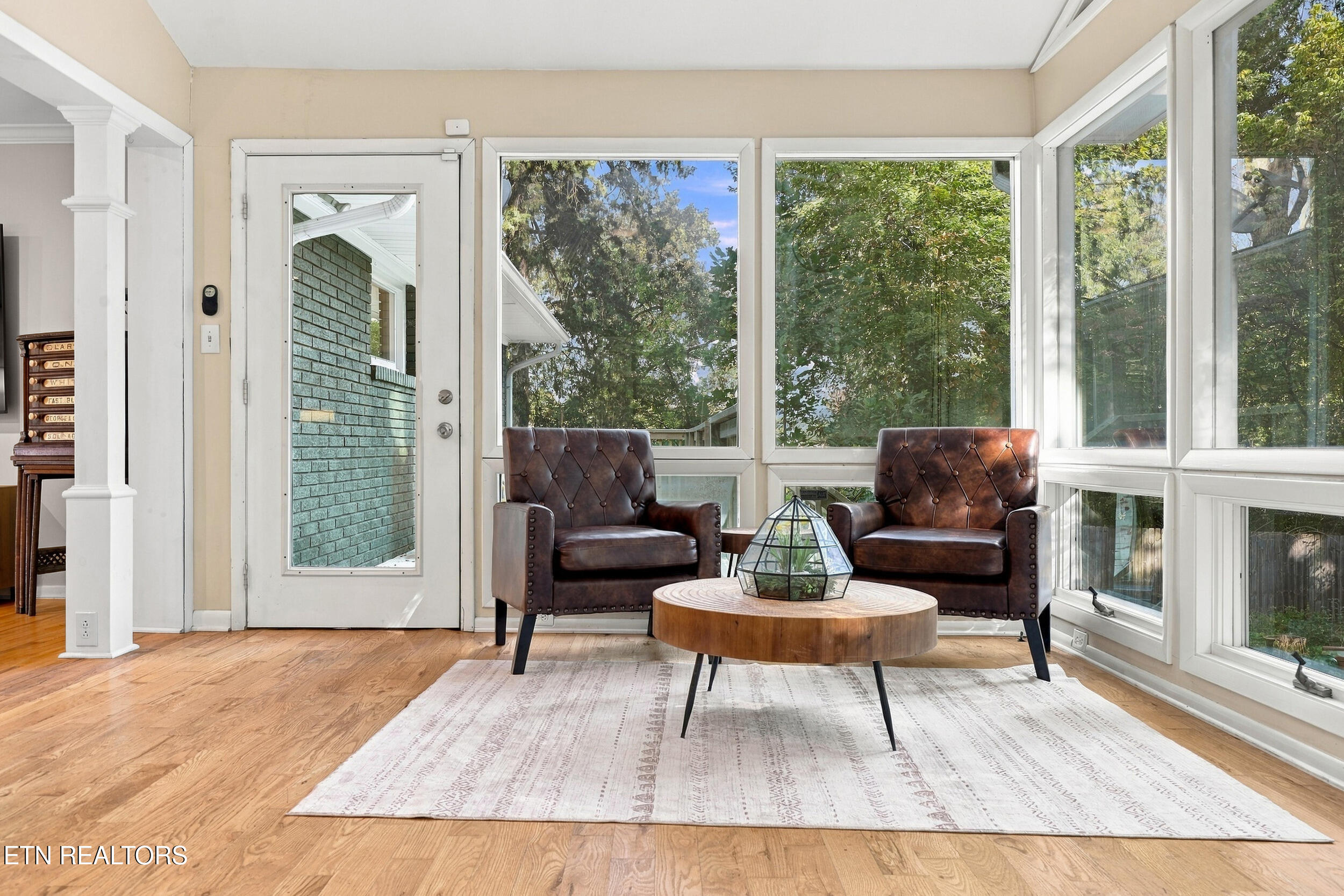 304 Land Oak Rd