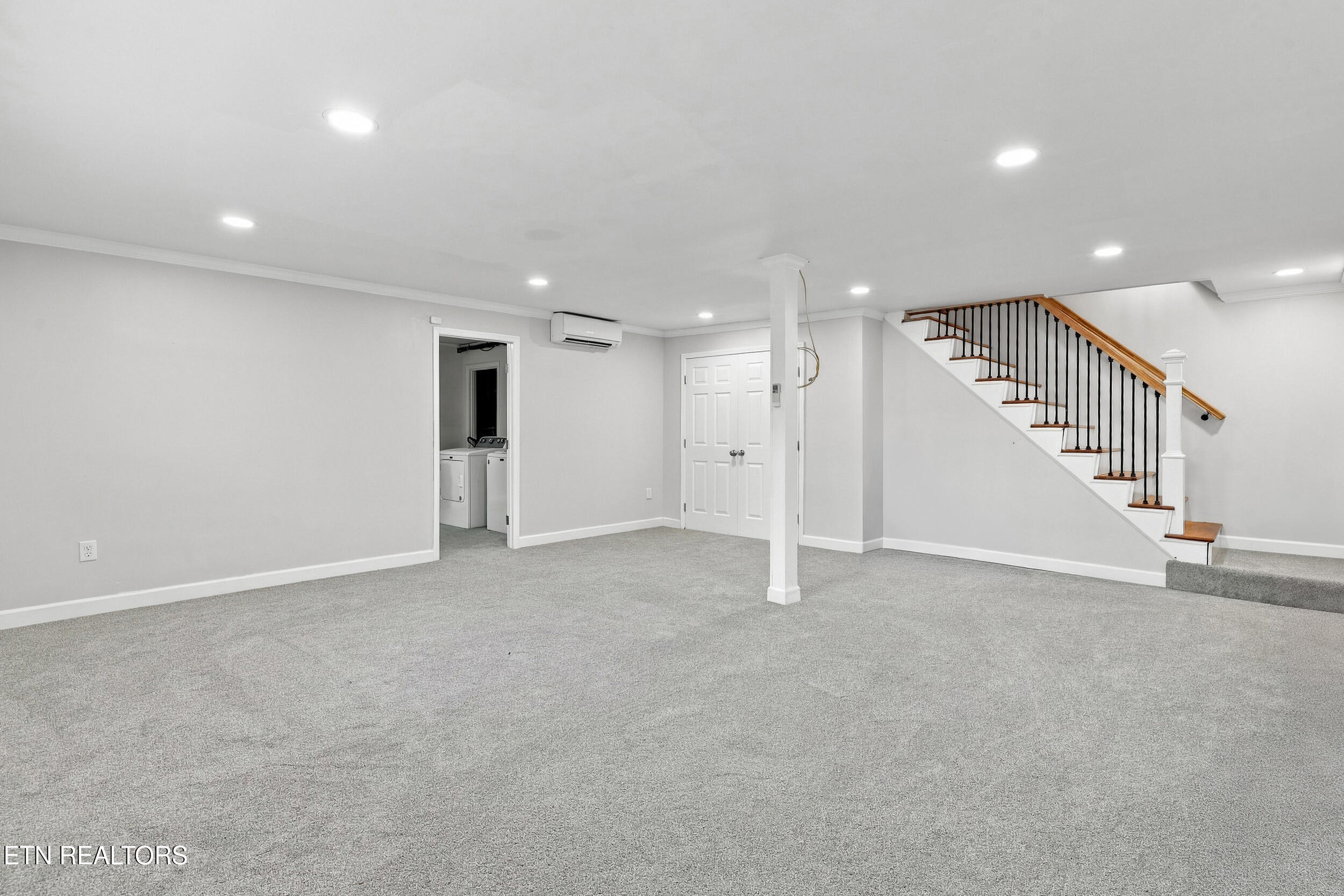 304 Land Oak Rd