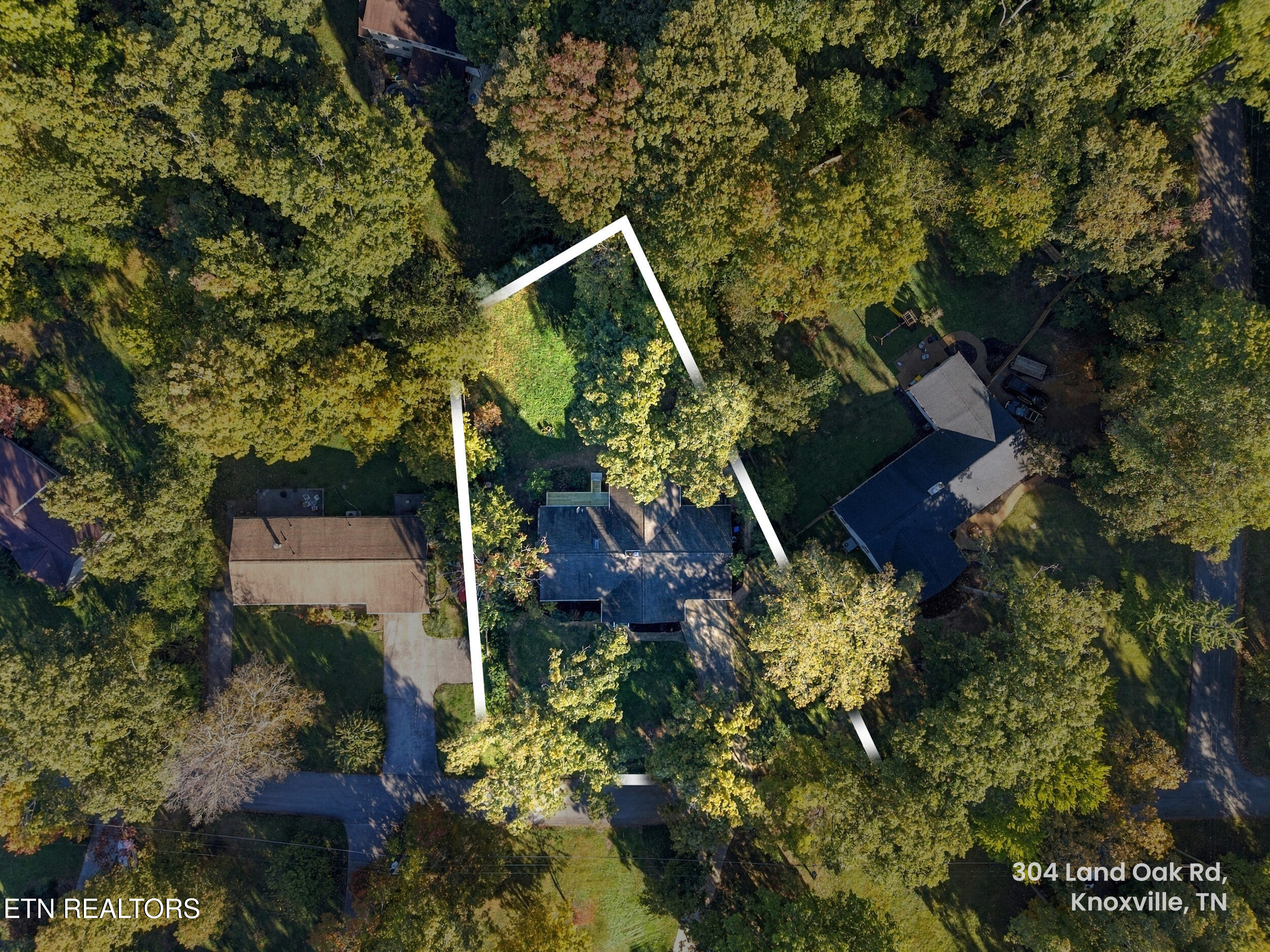 304 Land Oak Rd