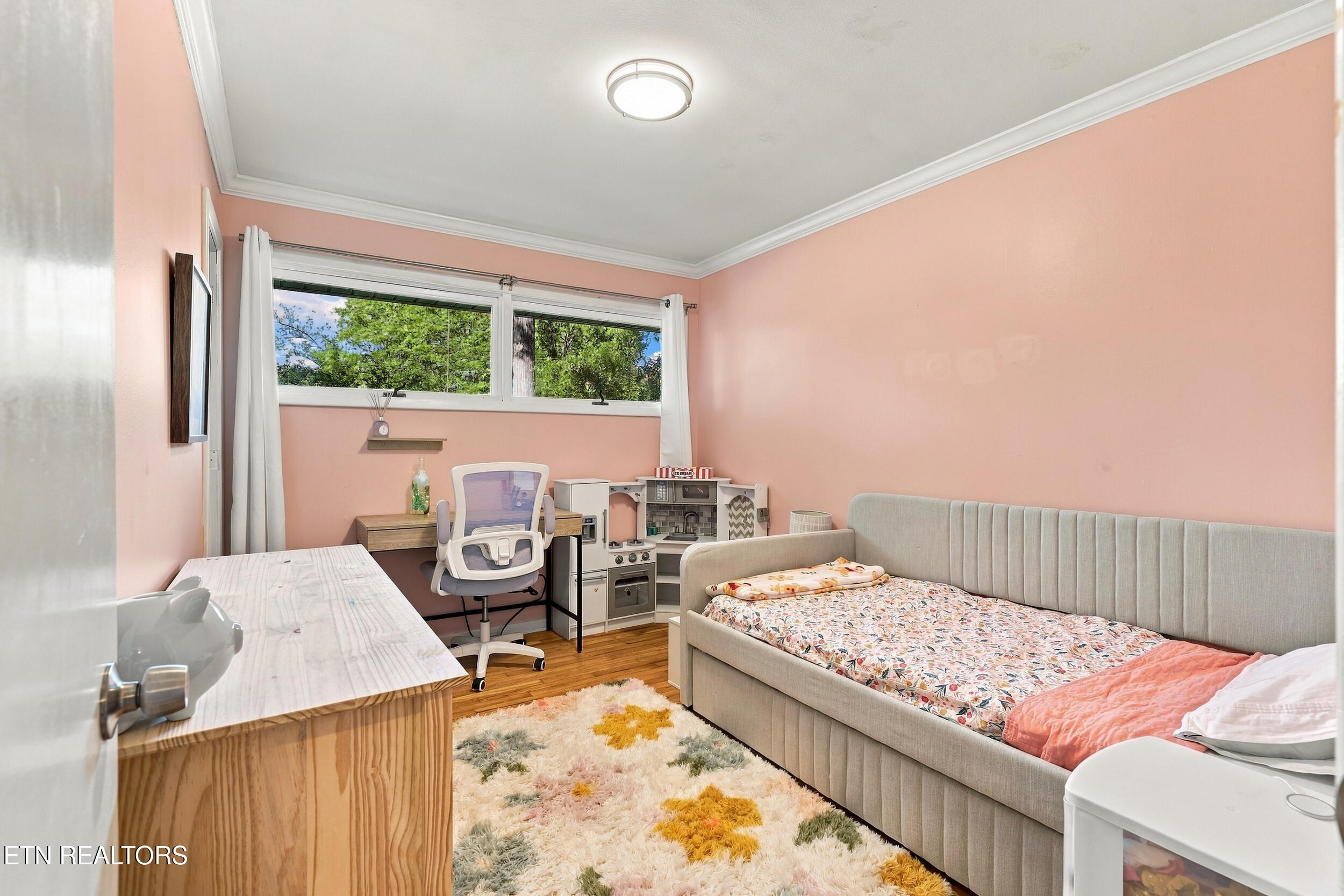 304 Land Oak Rd