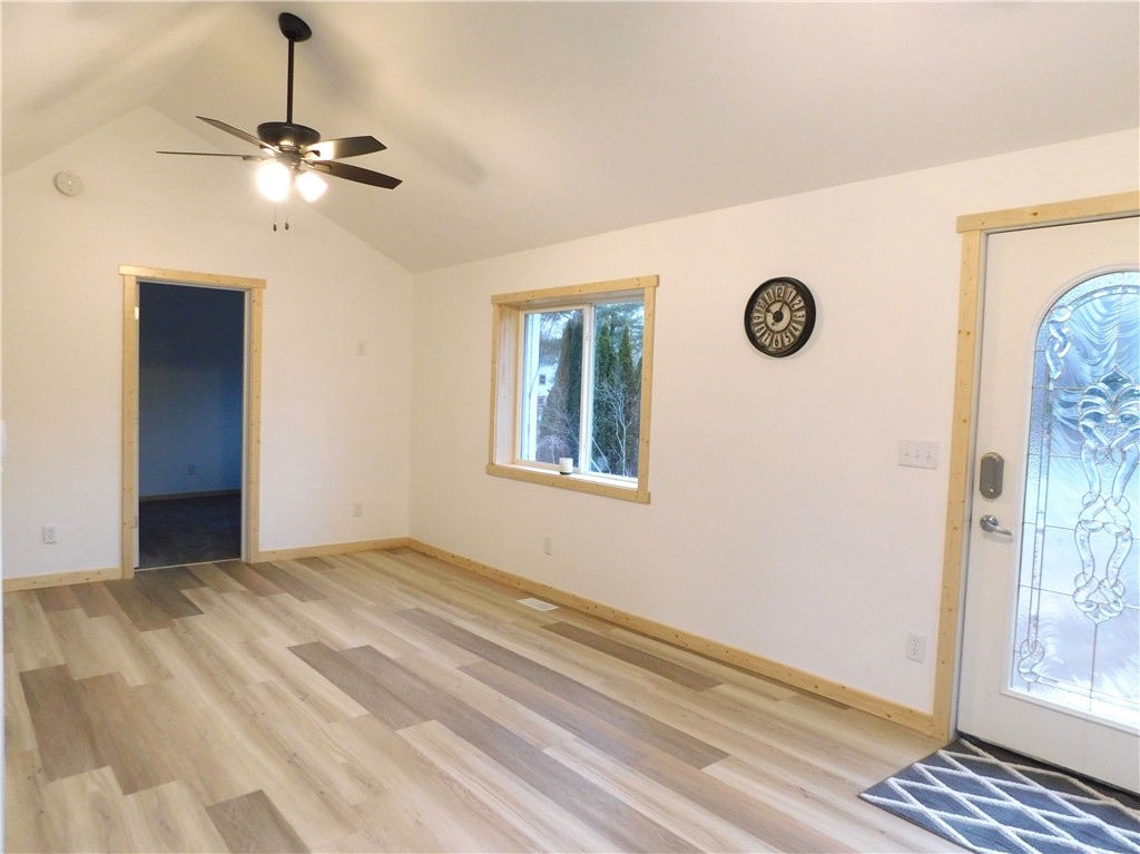 800 W 5th Street N