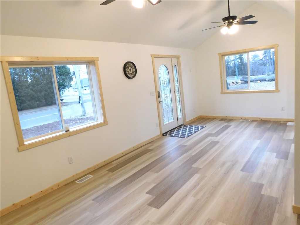 800 W 5th Street N