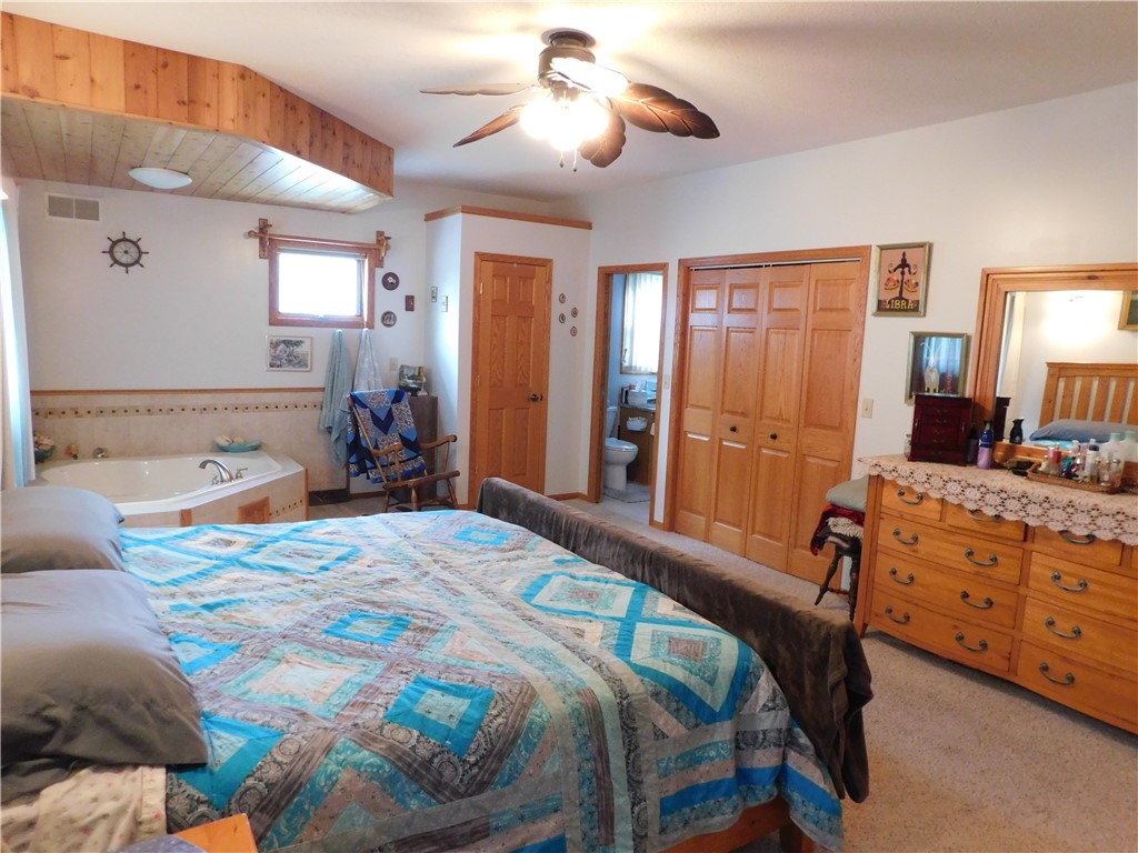 801 Menasha Avenue E