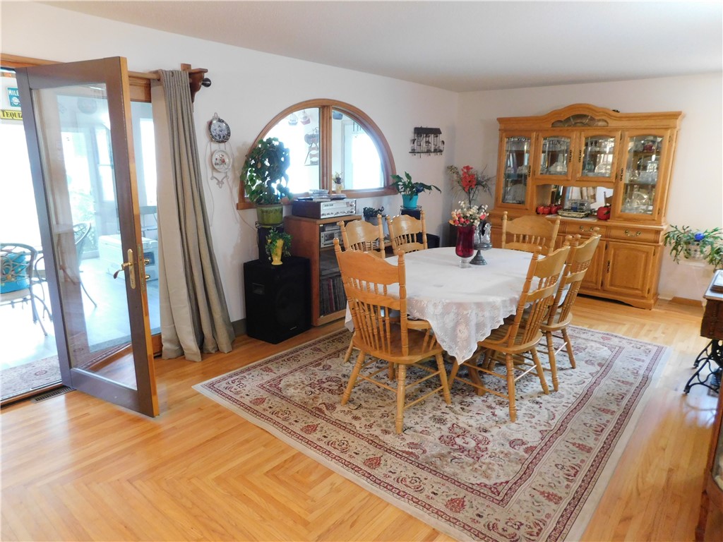 801 Menasha Avenue E