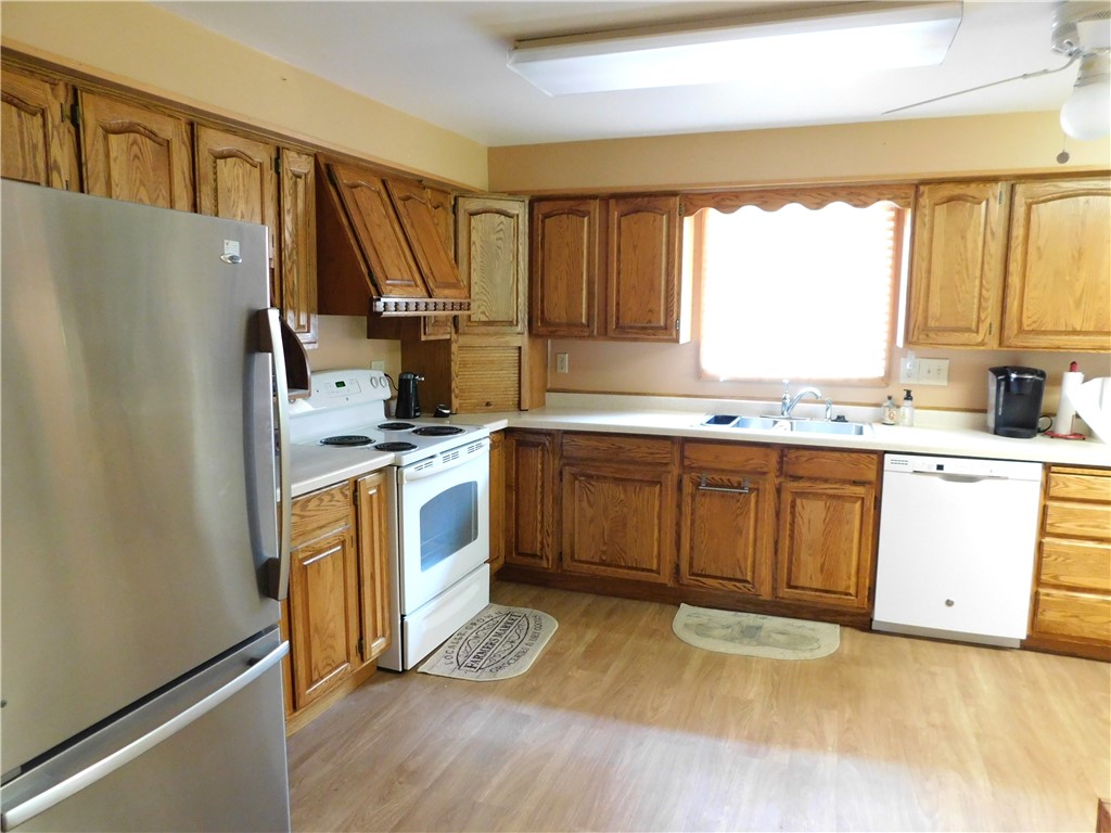 500 College Avenue E