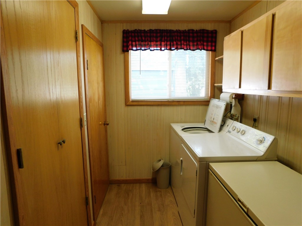 500 College Avenue E