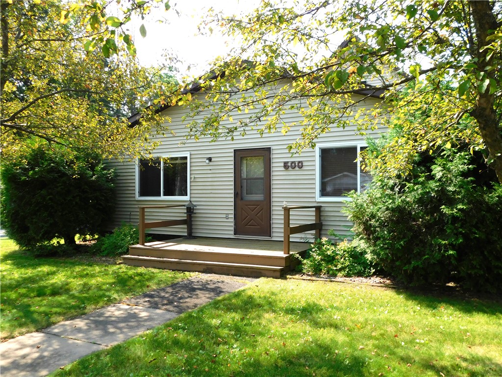 500 College Avenue E