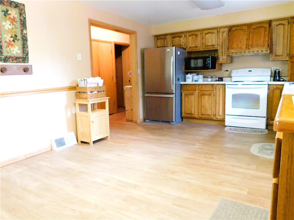 500 College Avenue E