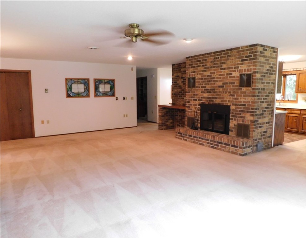 708 Phillips Avenue E