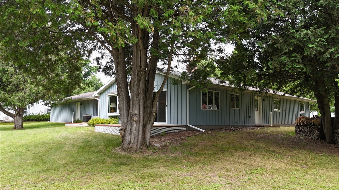 708 Phillips Avenue E