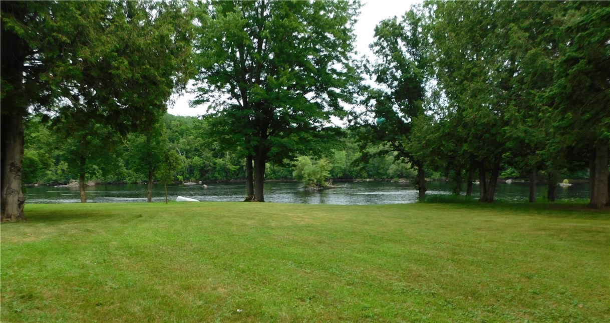 708 Phillips Avenue E