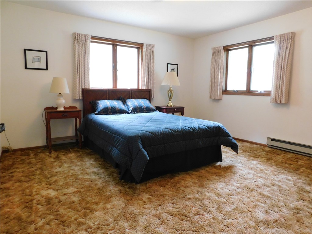 708 Phillips Avenue E