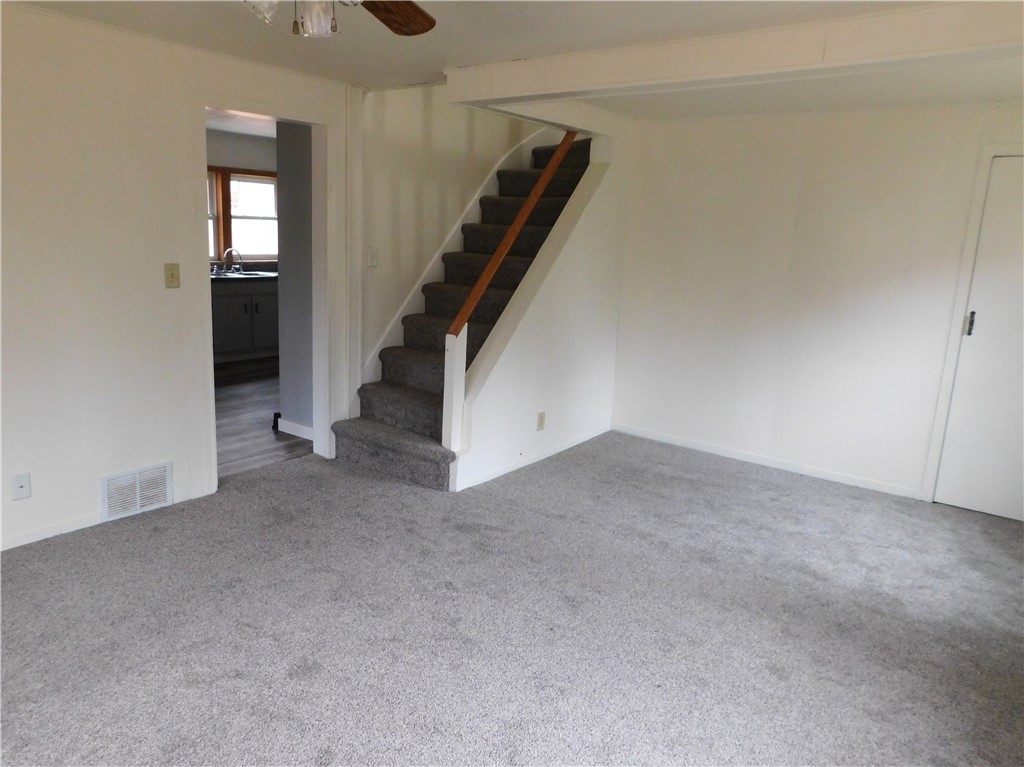 1000 W 5th Street N