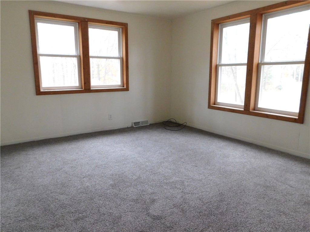 1000 W 5th Street N