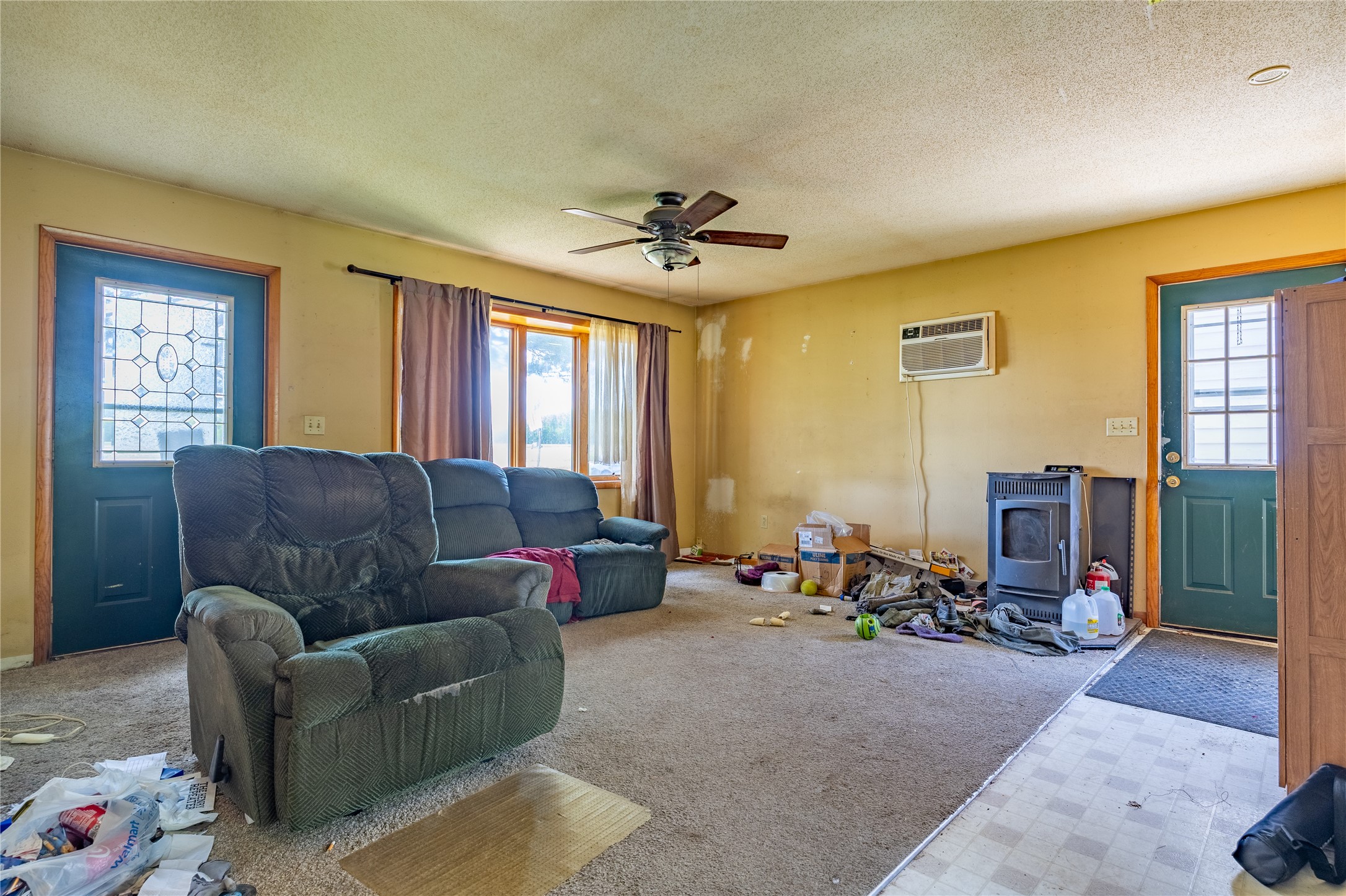 N1587 Hwy 40