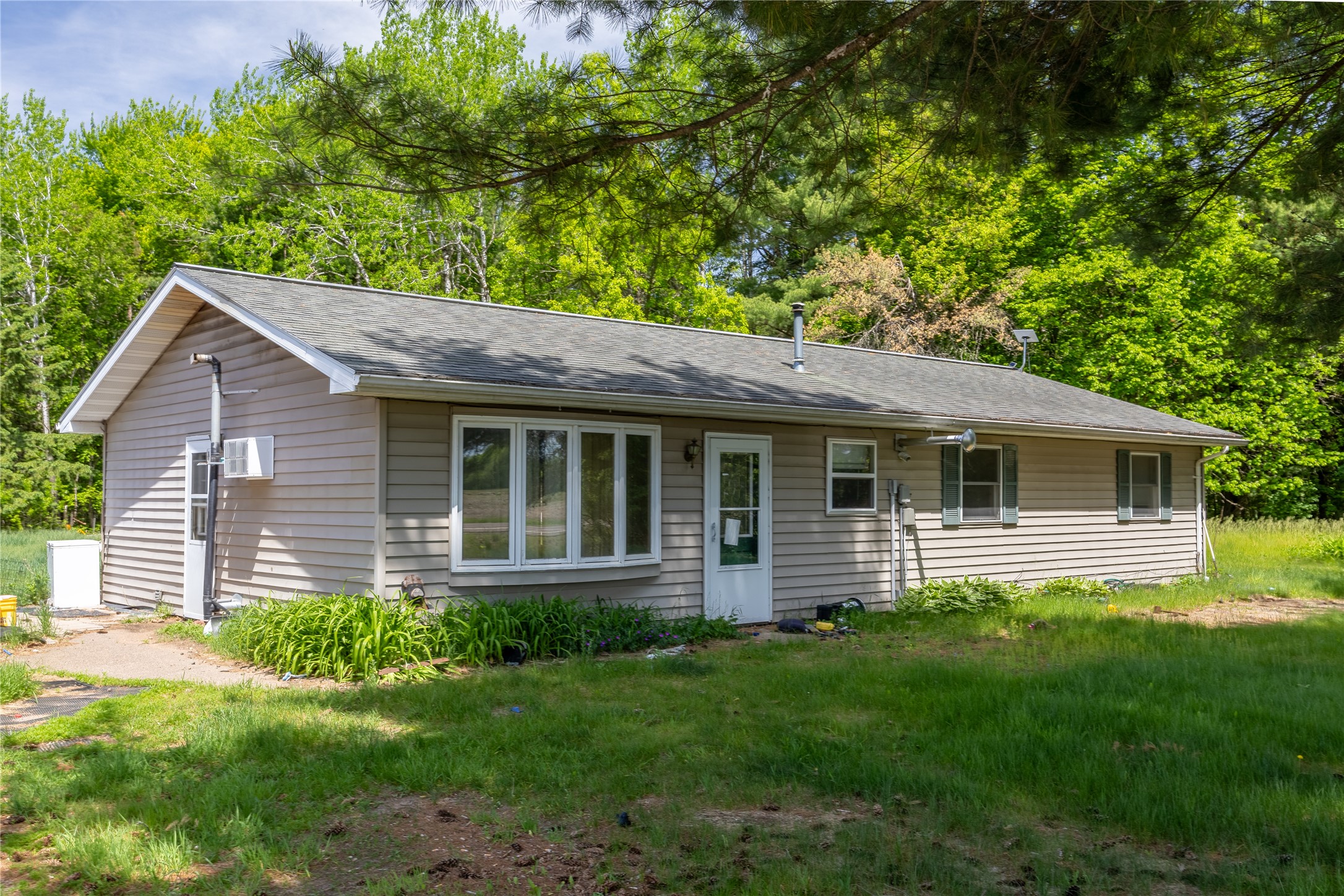 N1587 Hwy 40