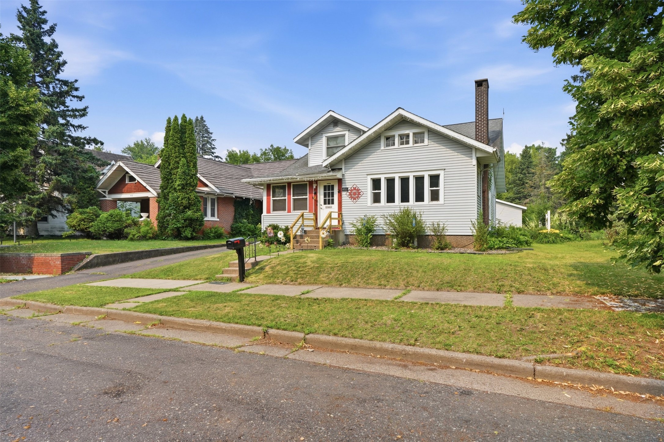 416 W 4th Street N
