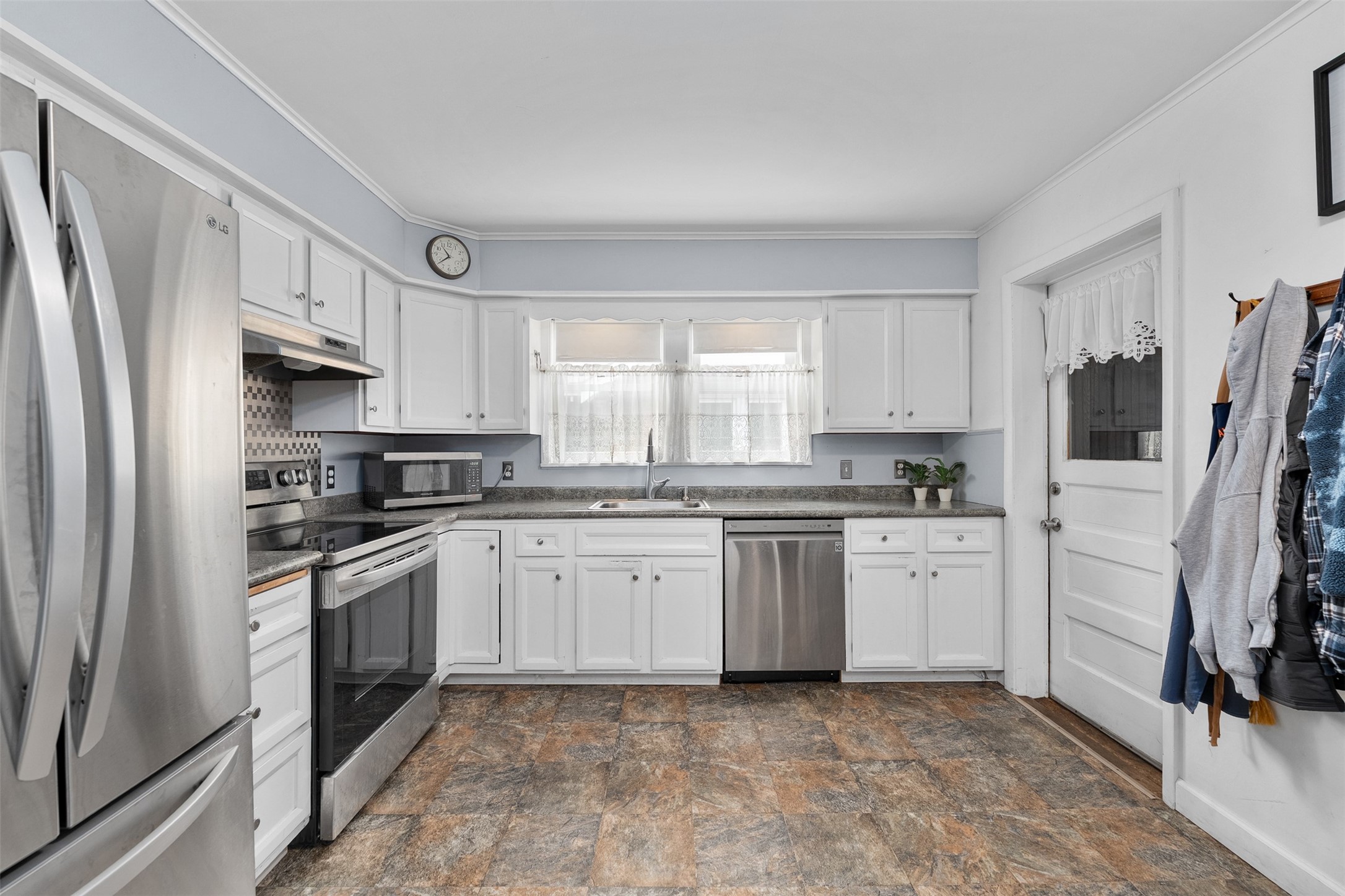 416 W 4th Street N