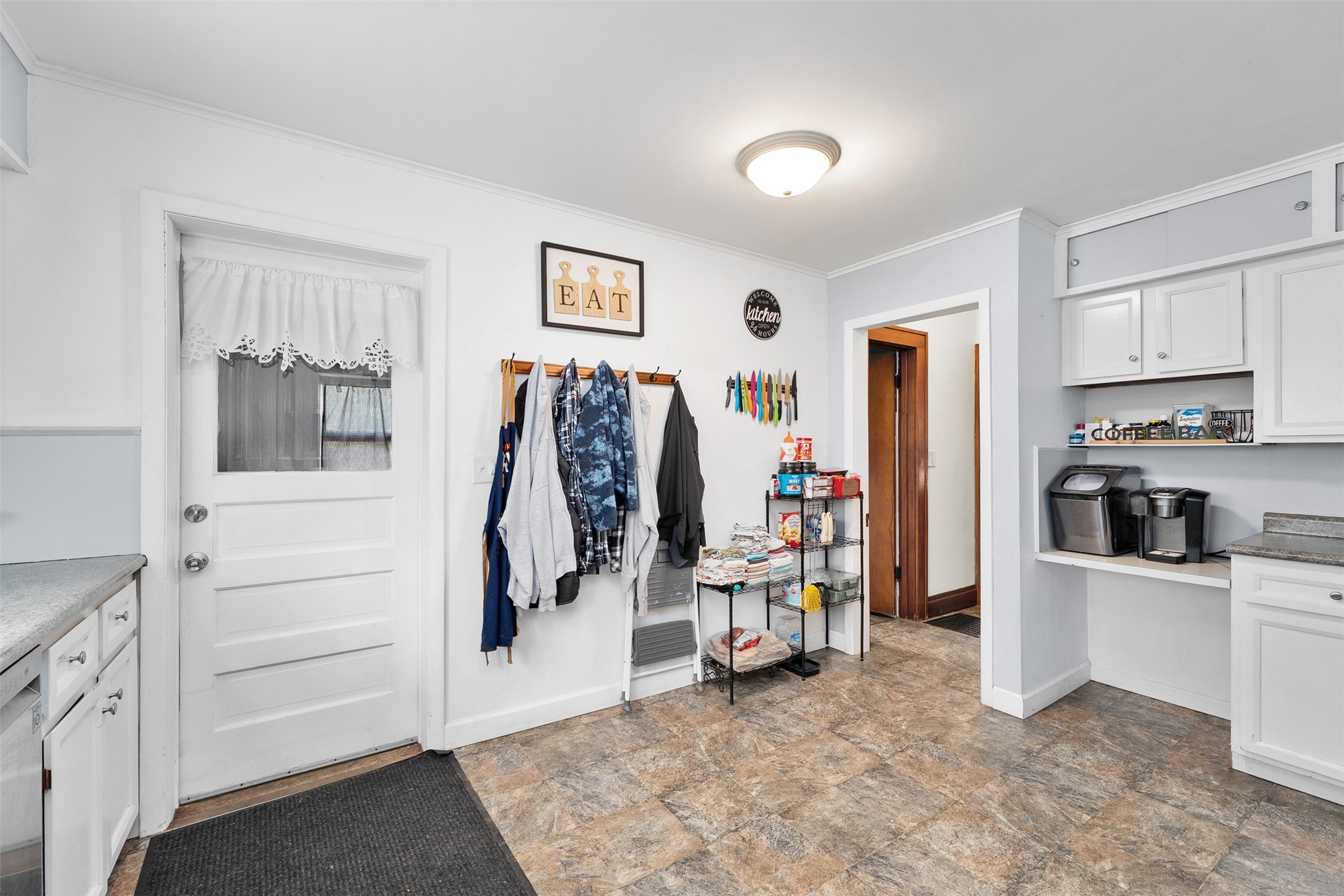 416 W 4th Street N
