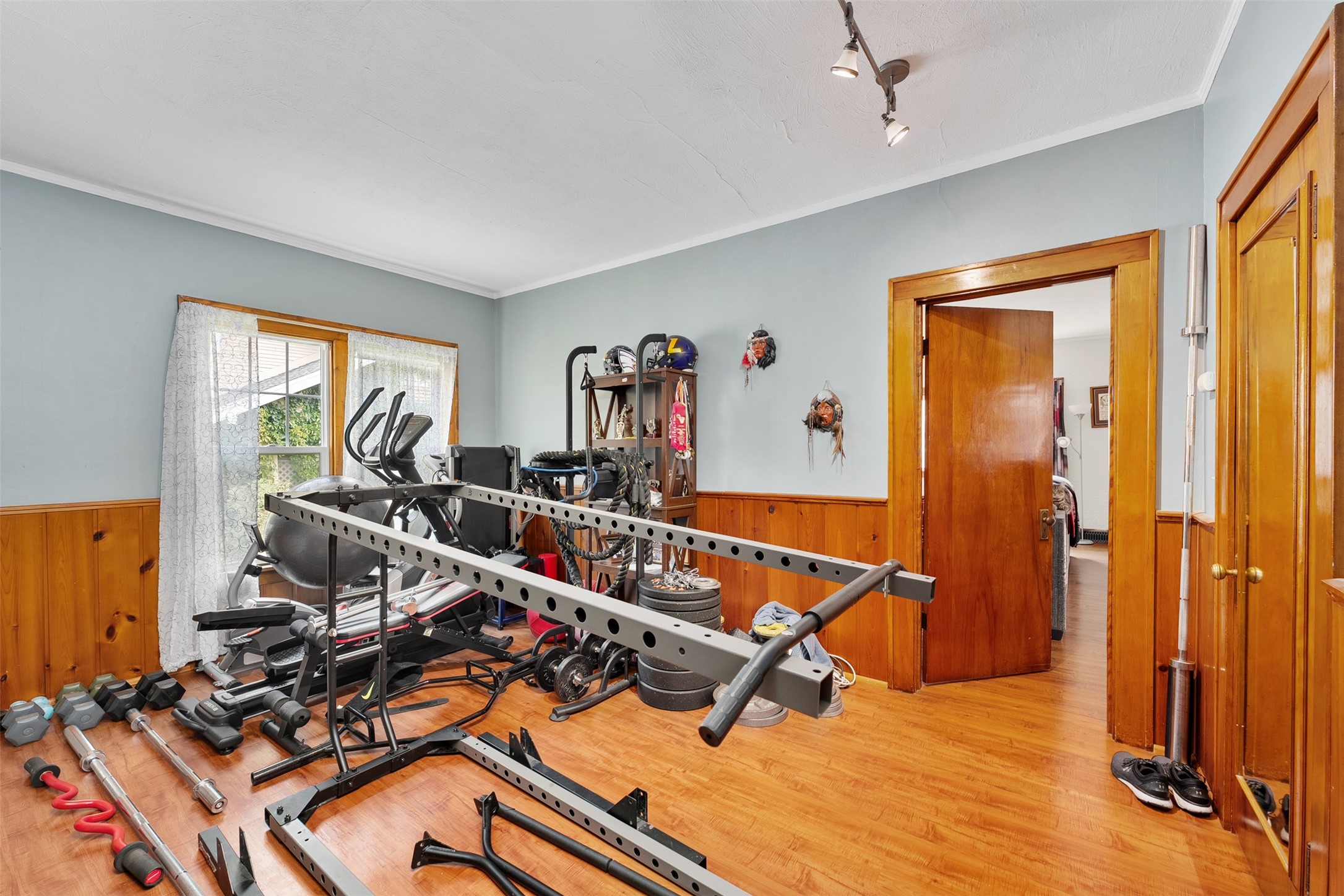 416 W 4th Street N