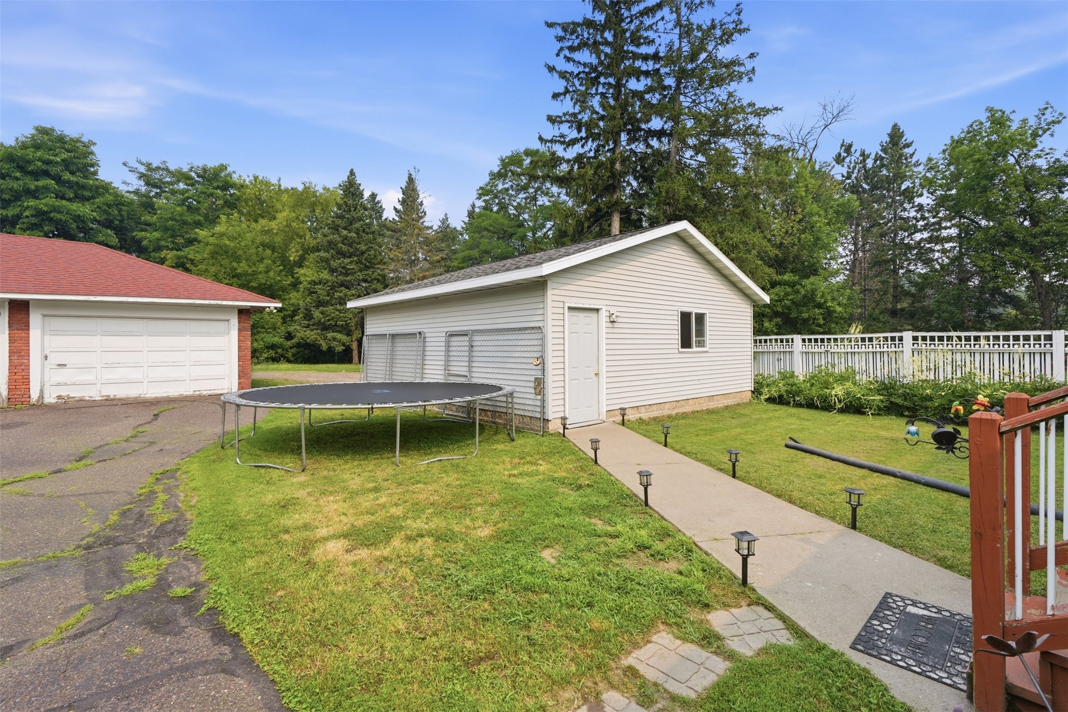 416 W 4th Street N