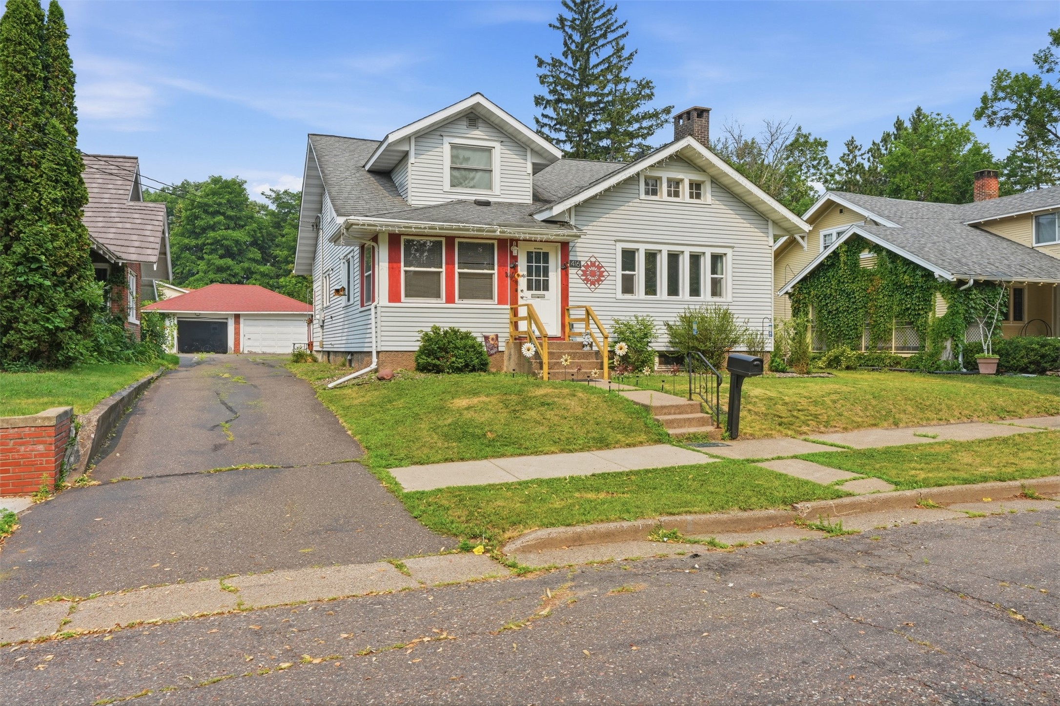 416 W 4th Street N