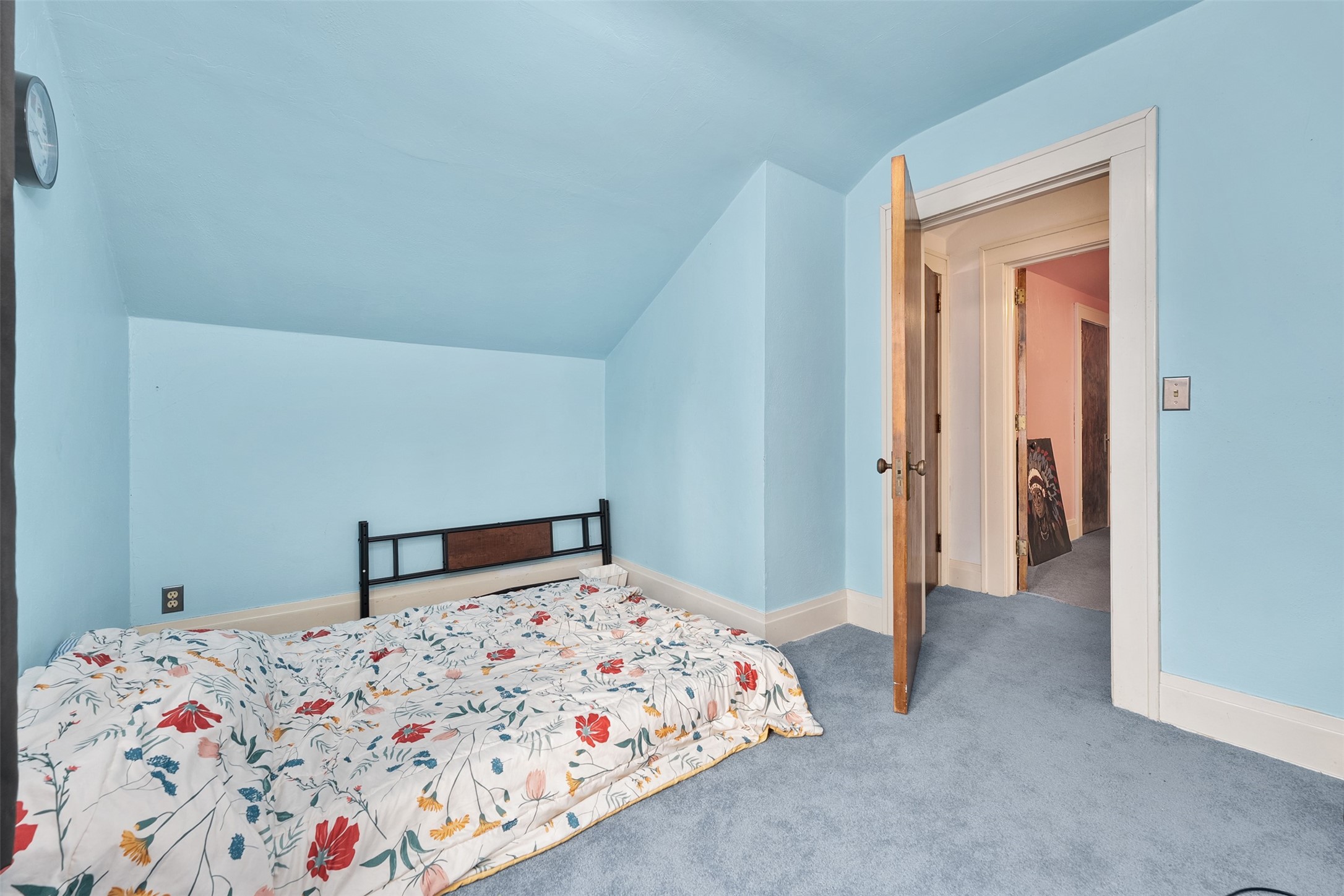 416 W 4th Street N
