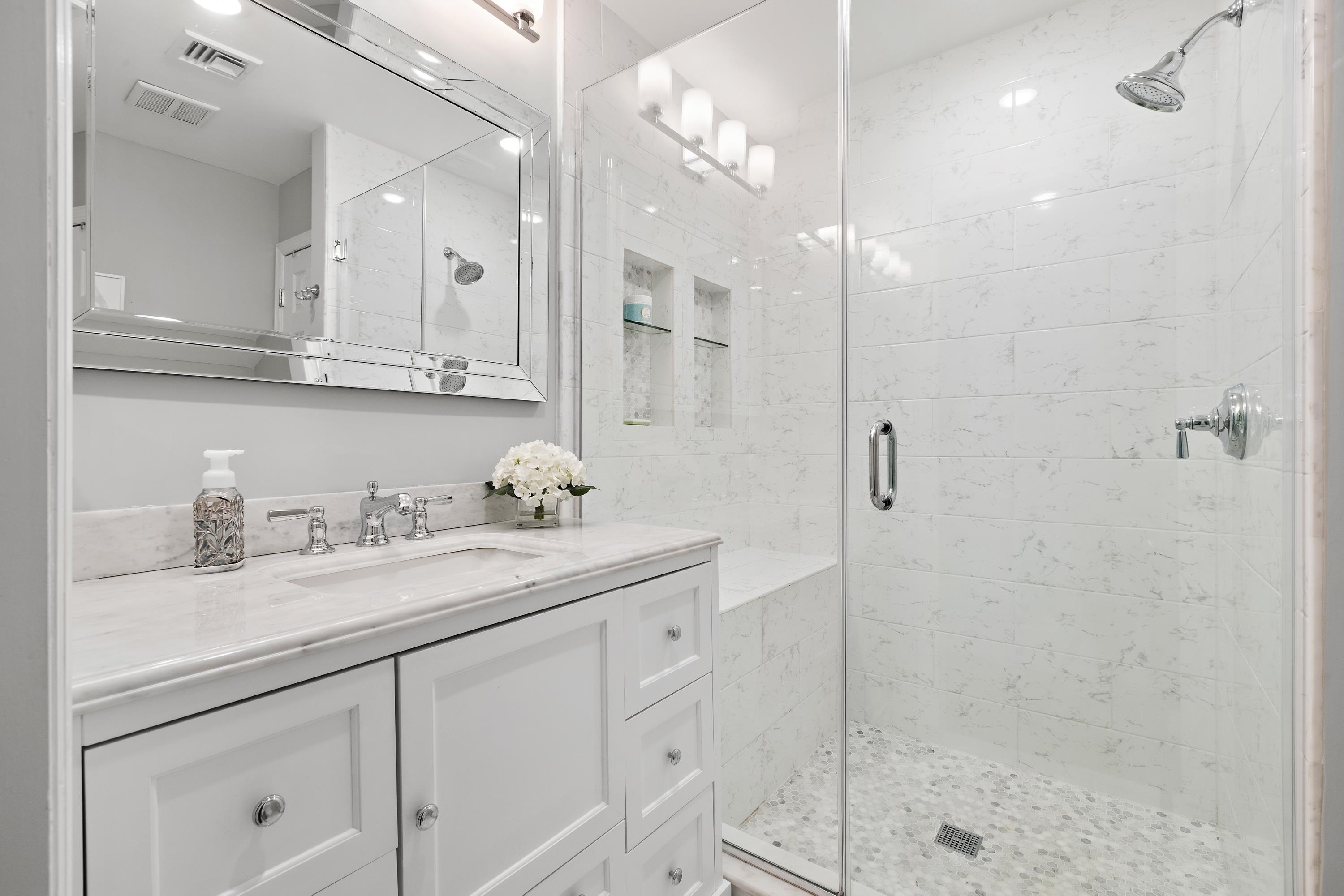 227 MADISON ST Unit: 1