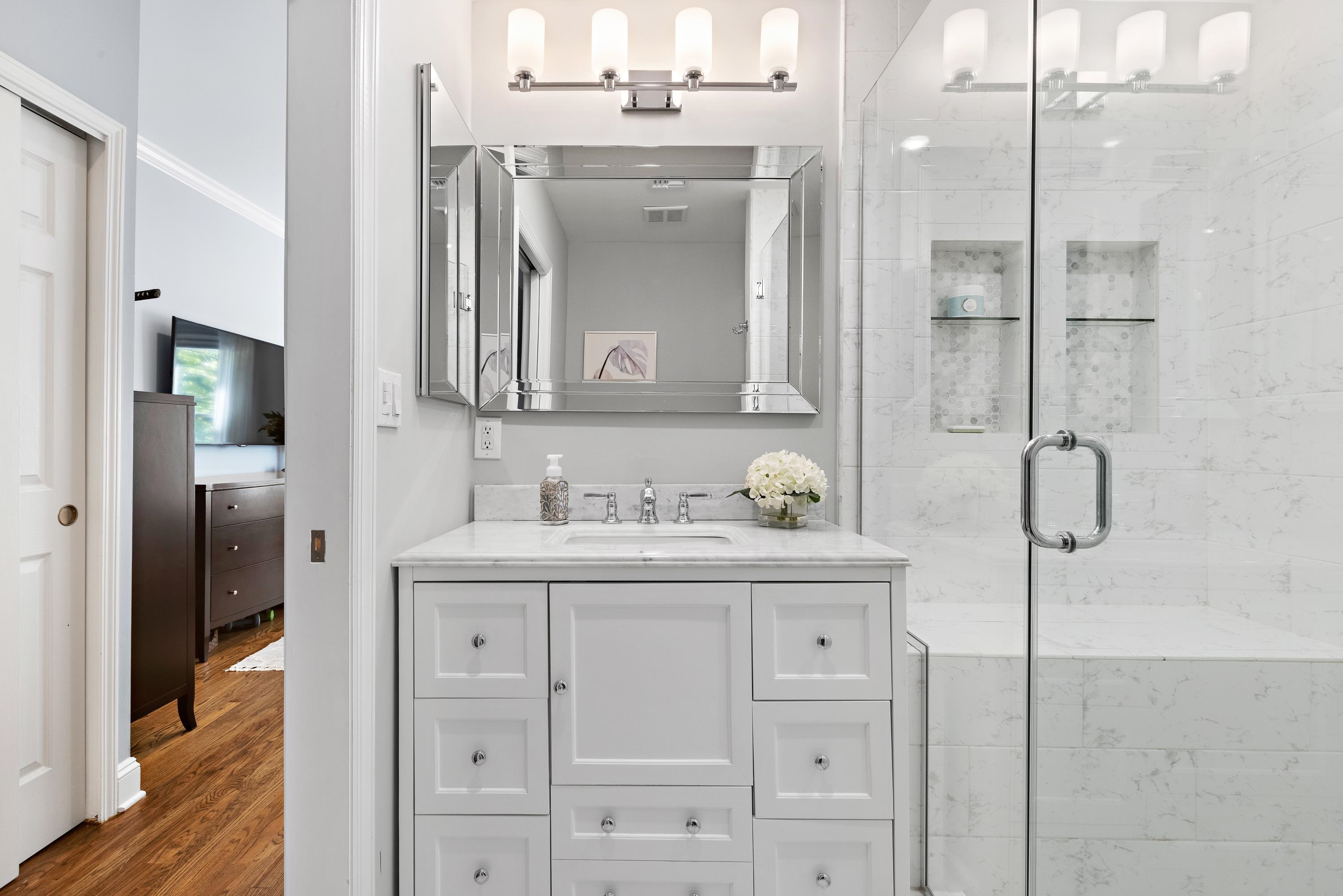 227 MADISON ST Unit: 1