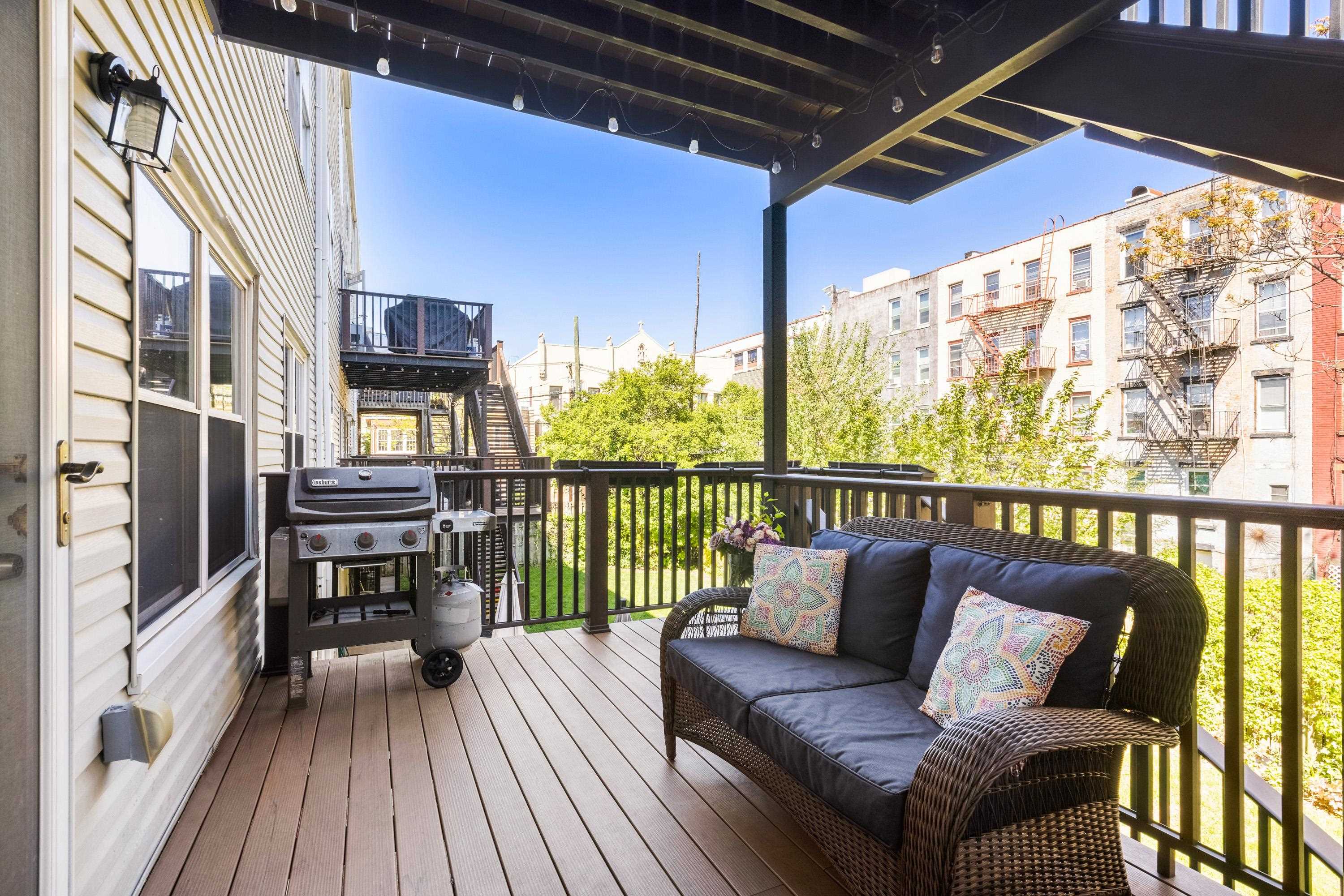 227 MADISON ST Unit: 1