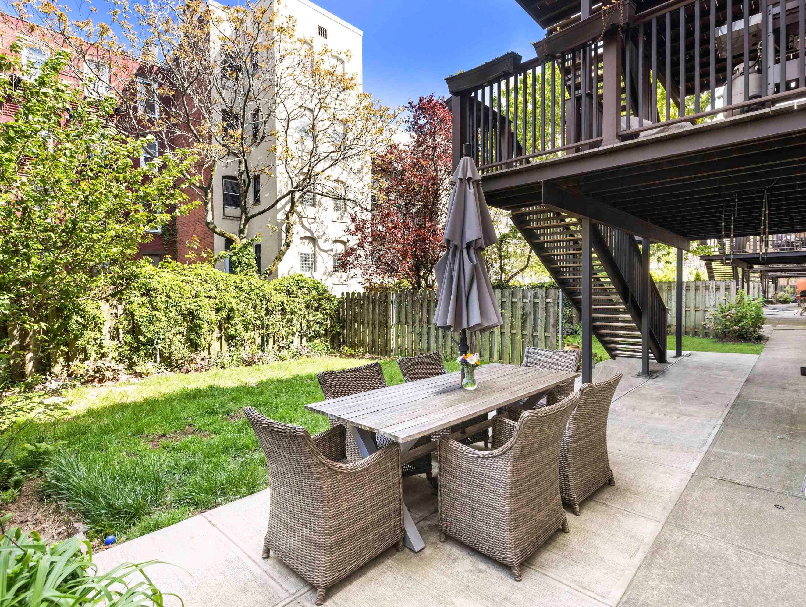 227 MADISON ST Unit: 1