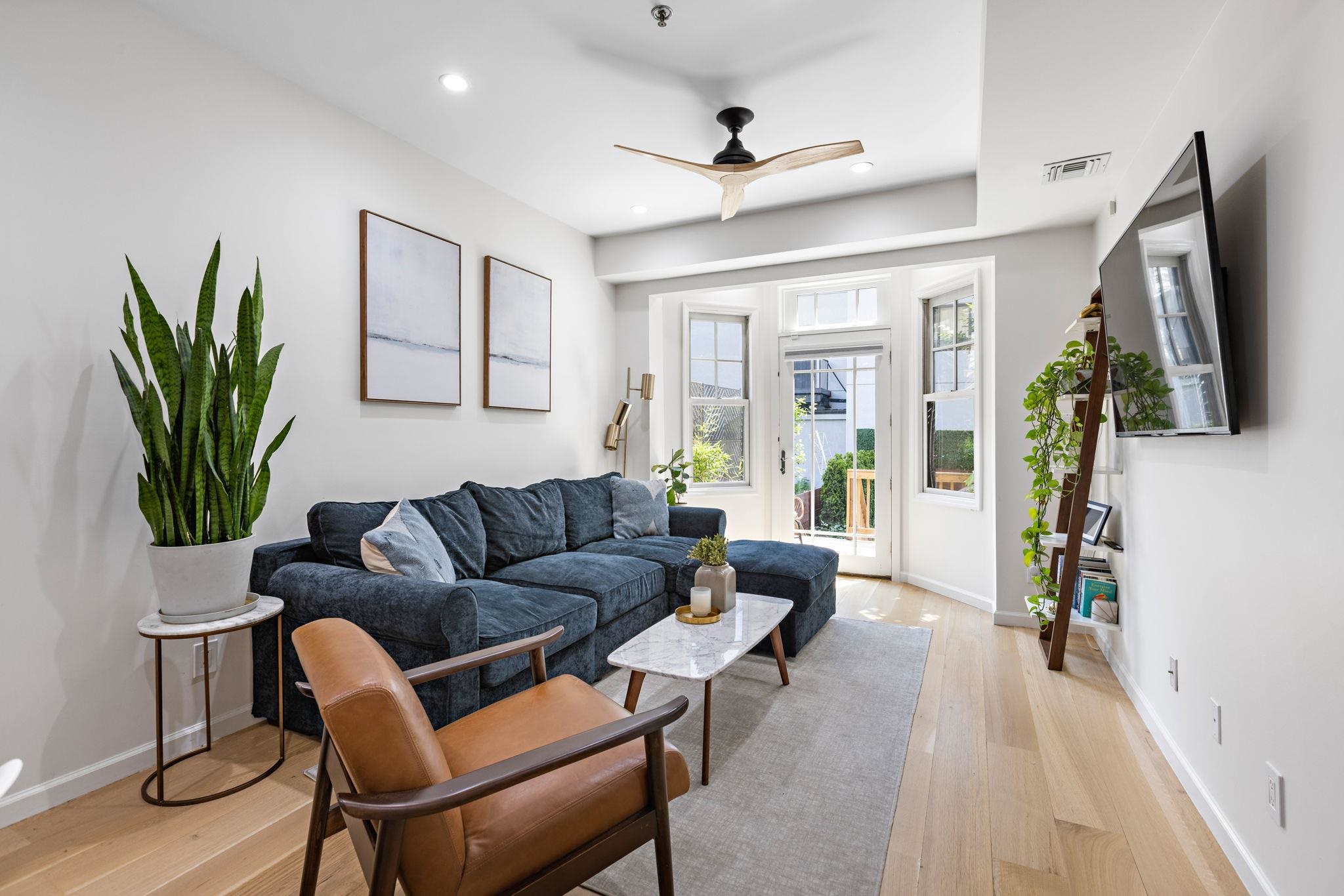 421 MADISON ST Unit: 1