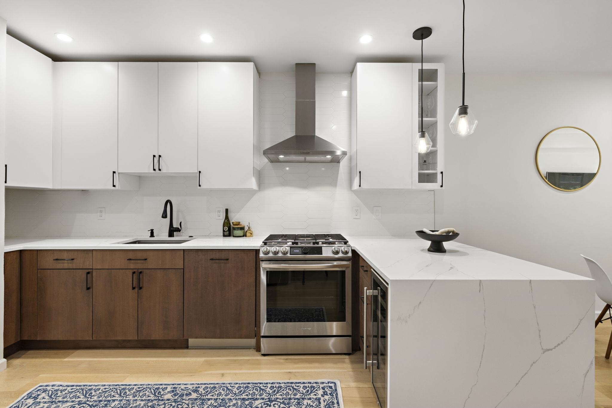 421 MADISON ST Unit: 1