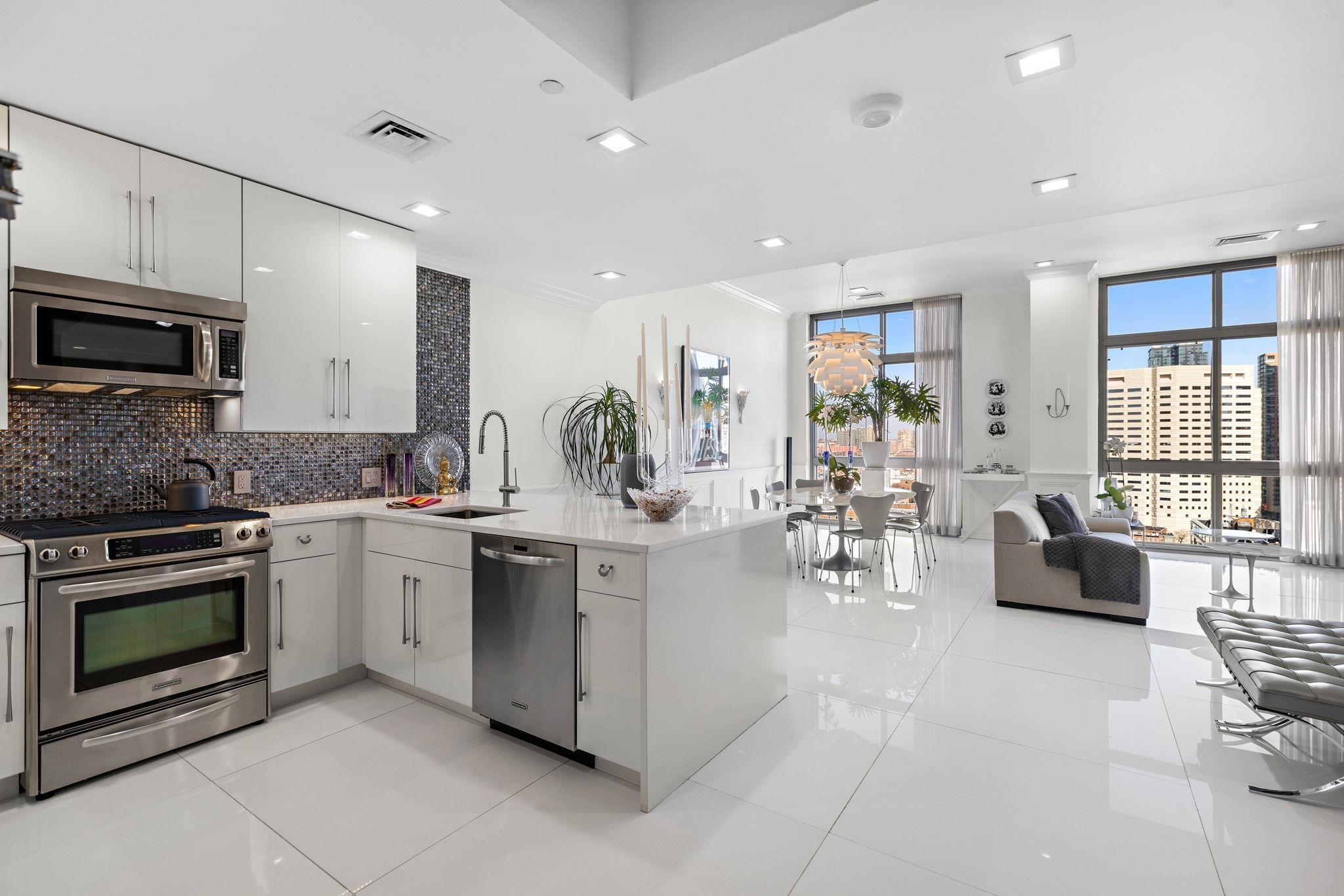 201 LUIS M MARIN BLVD Unit: PH04