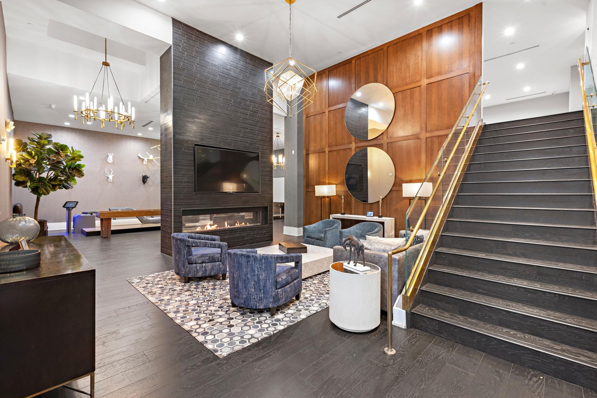 201 LUIS M MARIN BLVD Unit: PH04