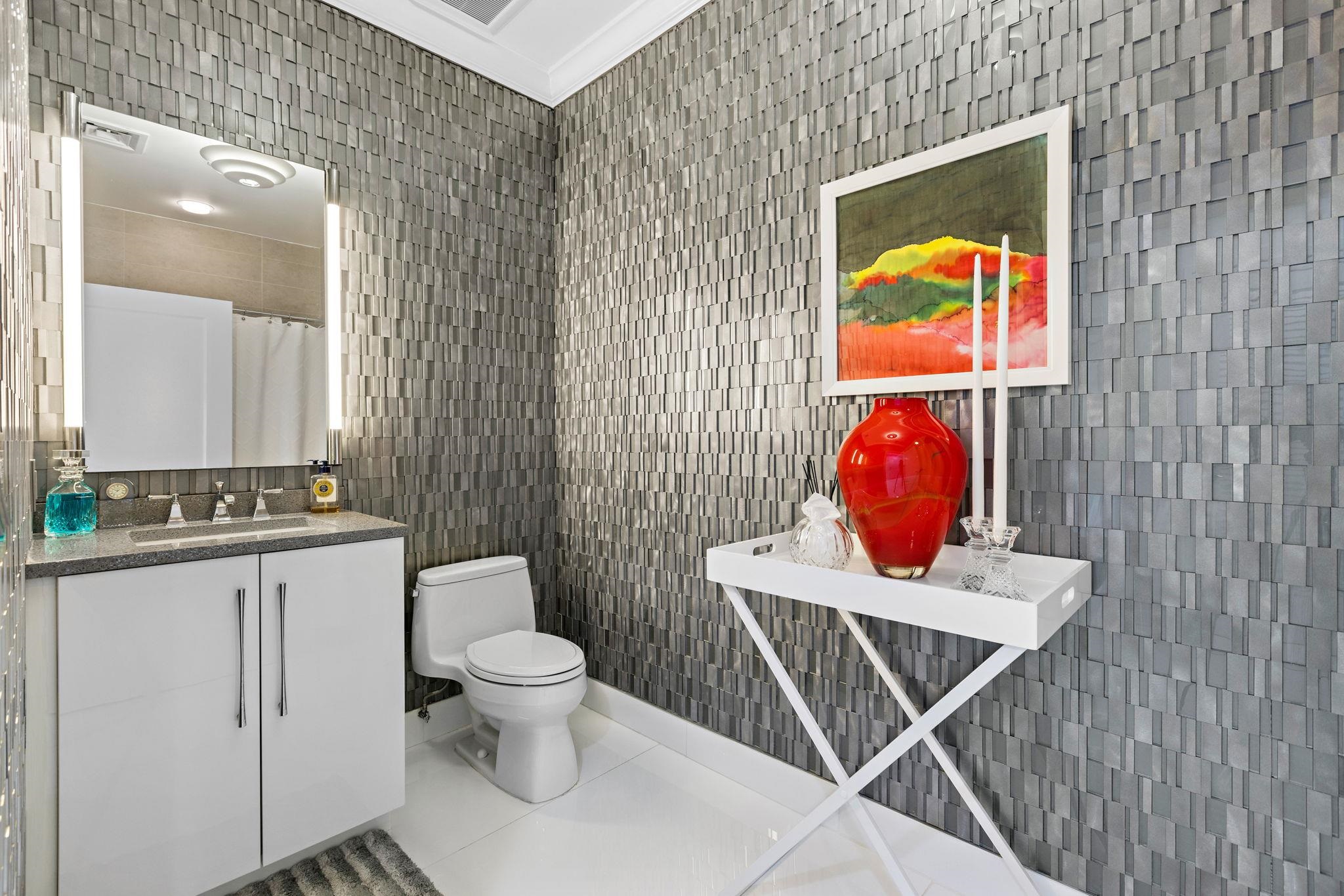 201 LUIS M MARIN BLVD Unit: PH04