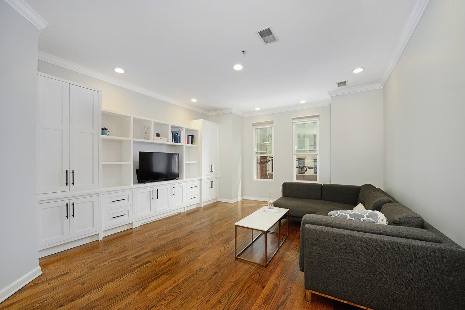 510 MONROE ST Unit: 205