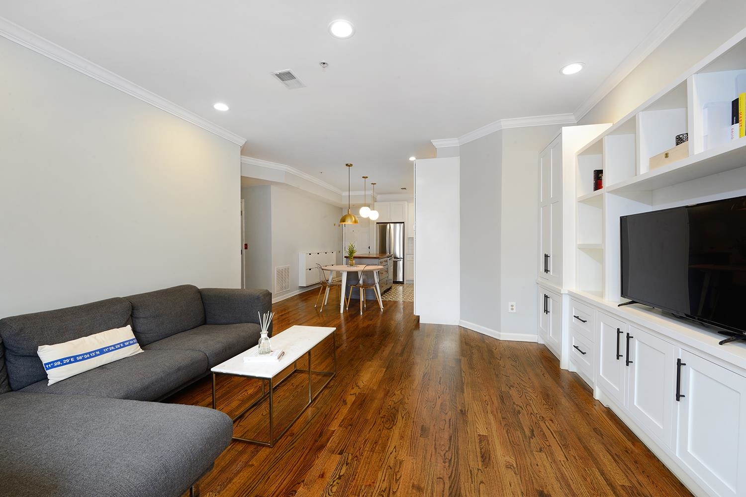 510 MONROE ST Unit: 205