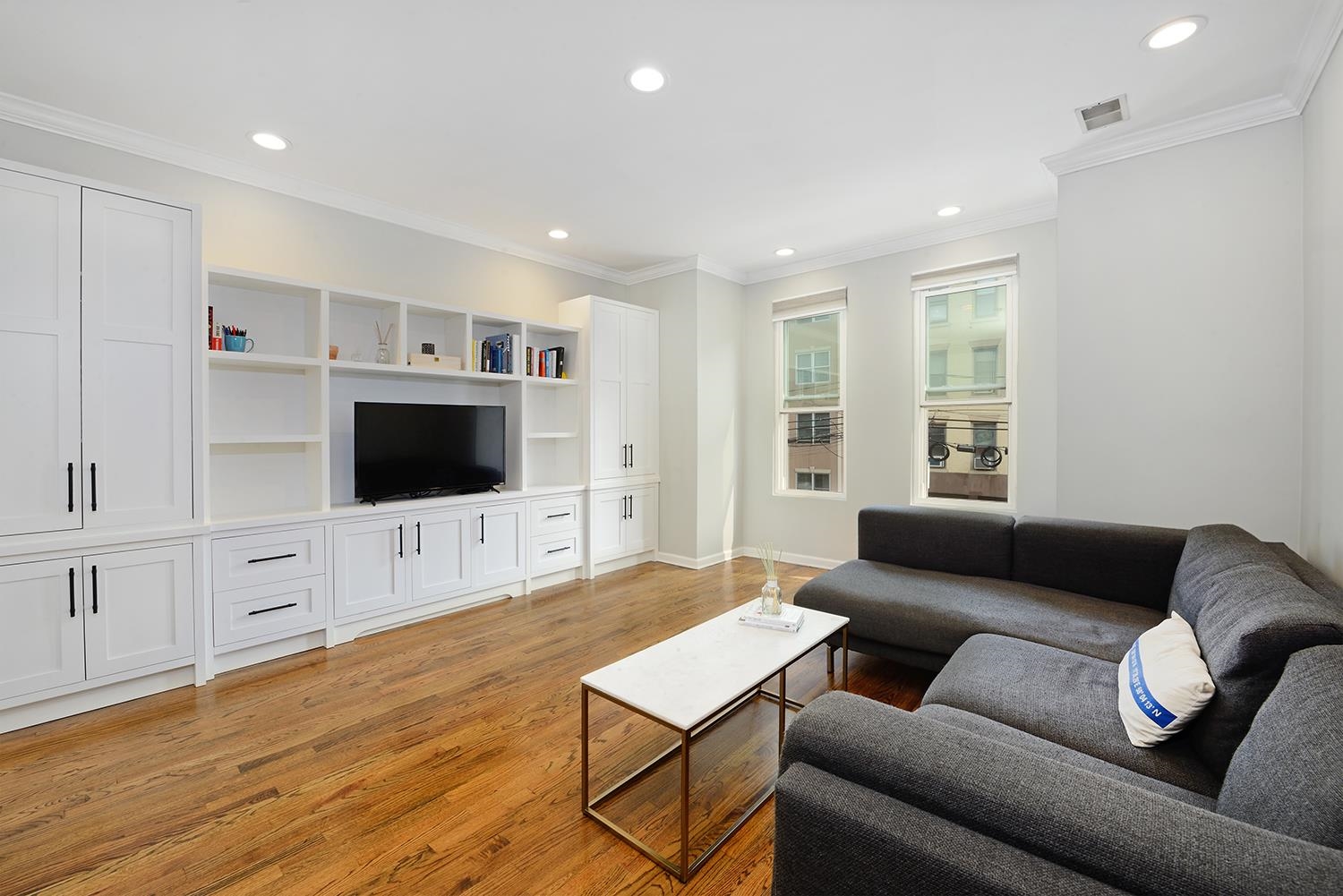 510 MONROE ST Unit: 205