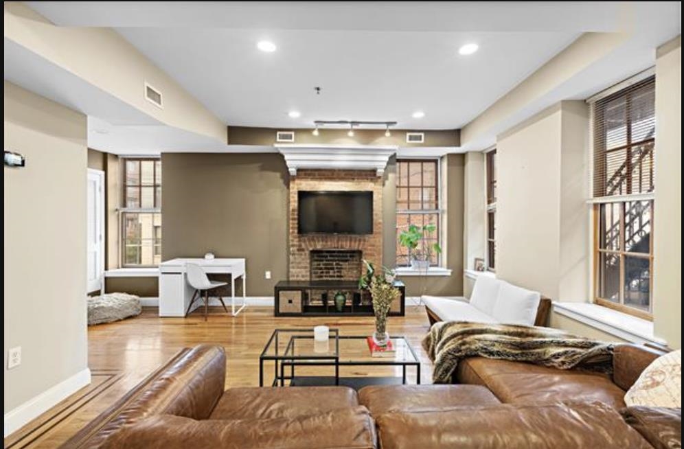 133 GRAND ST Unit: 4