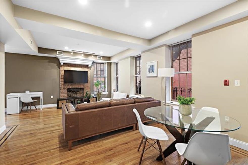 133 GRAND ST Unit: 4