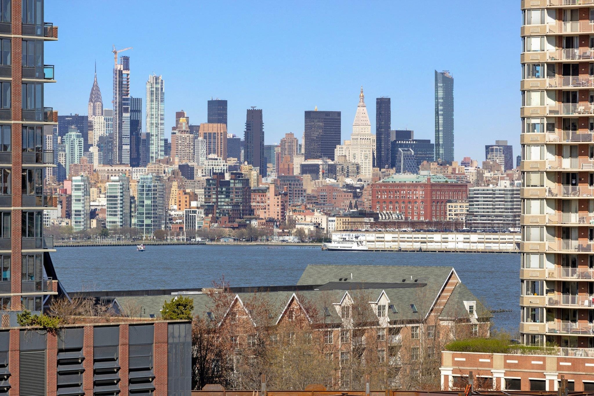 10 PROVOST ST Unit: 10-01