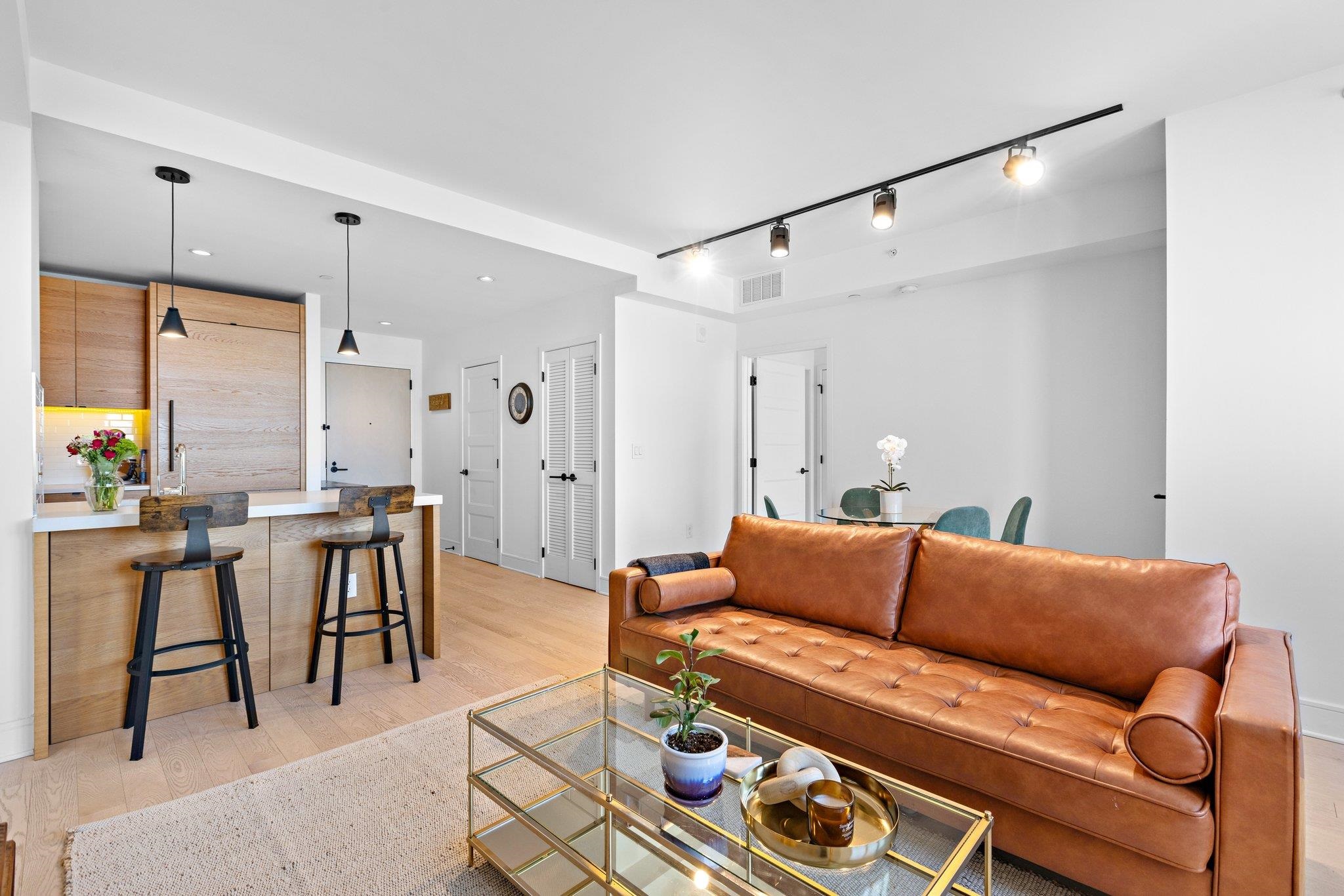 10 PROVOST ST Unit: 10-01