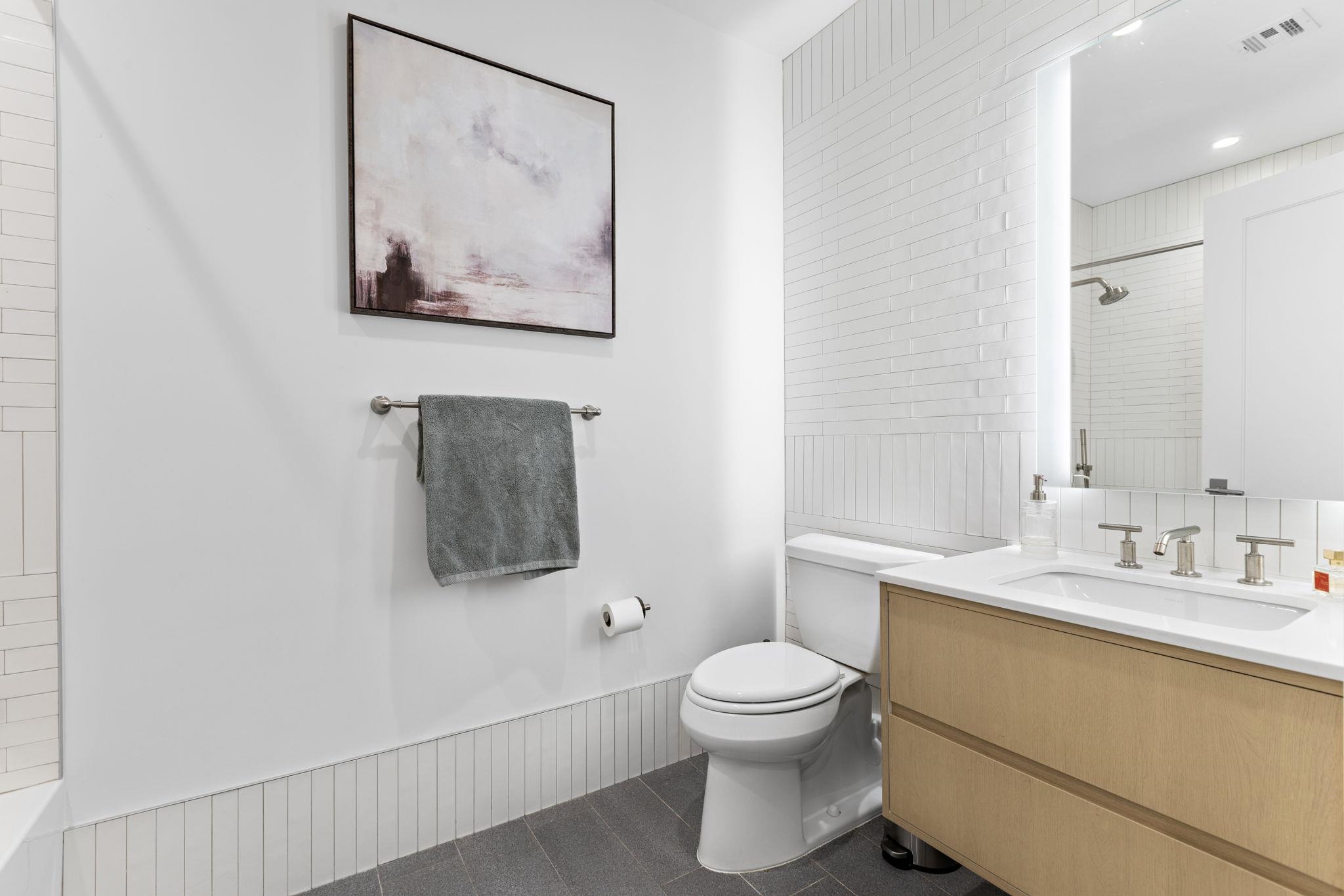 720 CLINTON ST Unit: 603