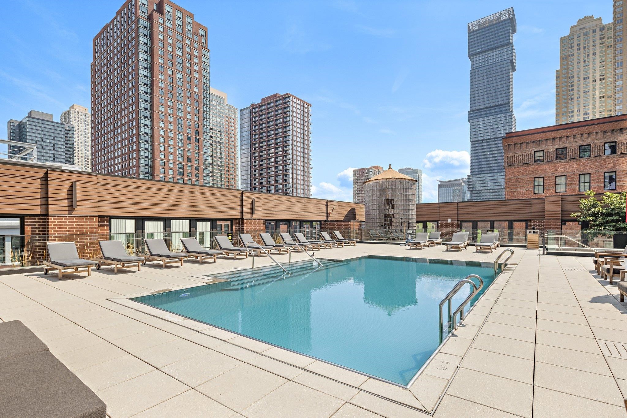 10 PROVOST ST Unit: 416