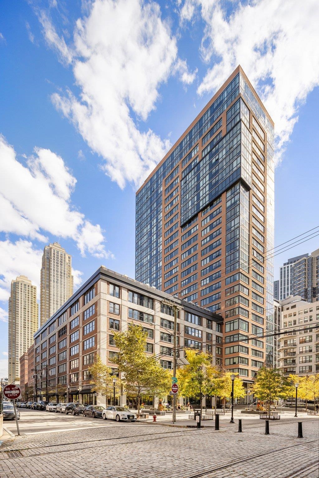 10 PROVOST ST Unit: 416